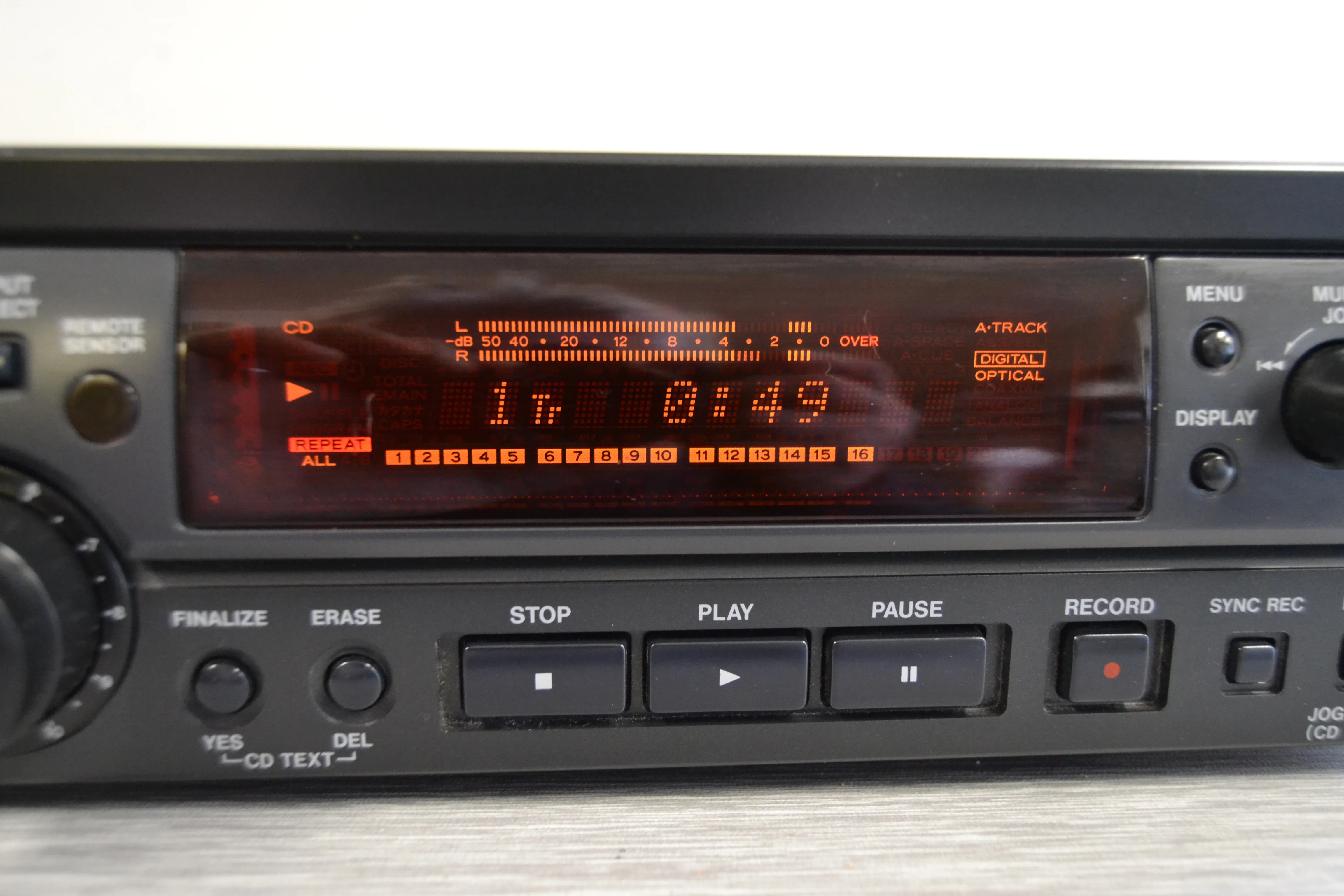 Tascam CD-RW750 Single CD Player and Recorder - Image 10