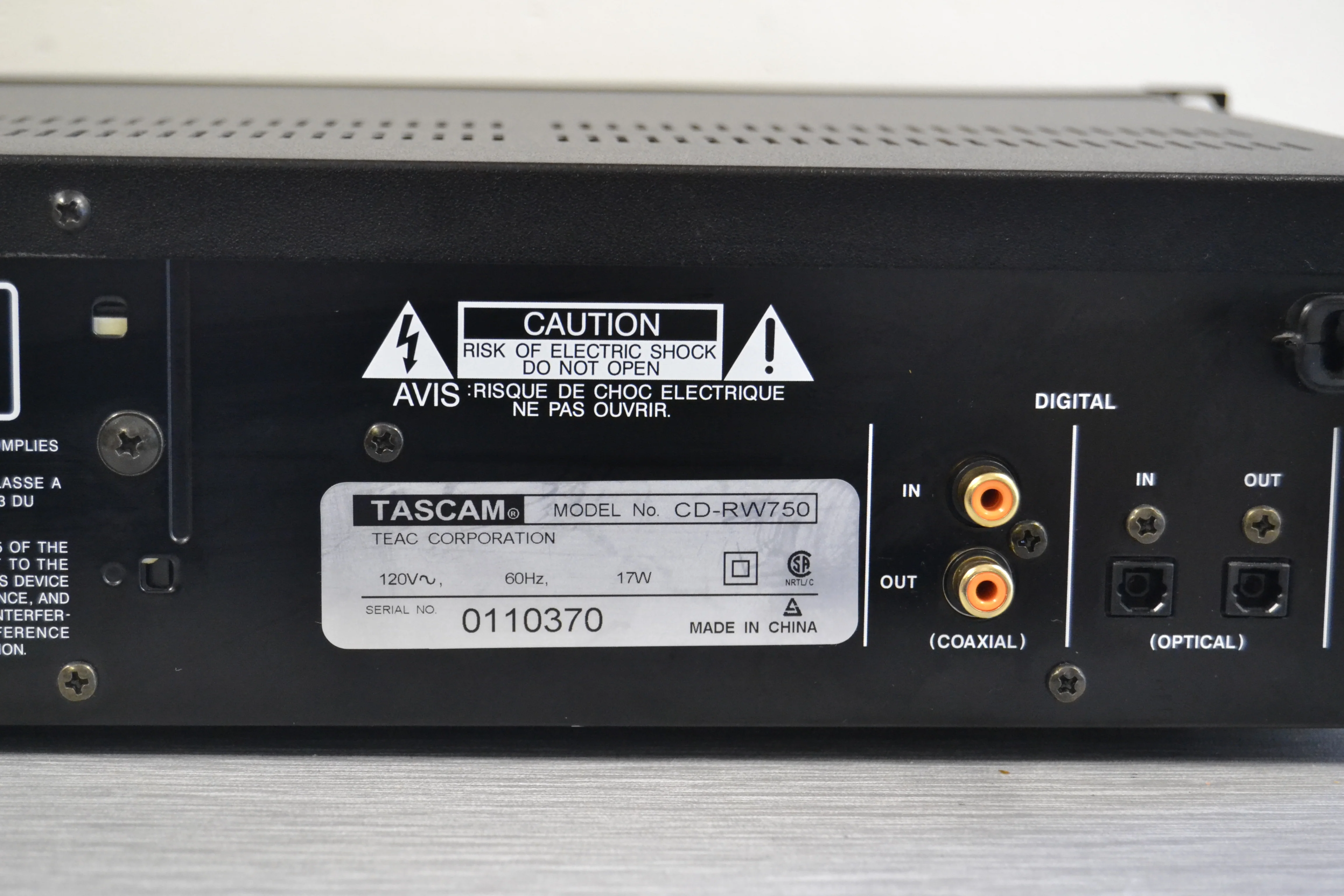 Tascam CD-RW750 Single CD Player and Recorder - Image 14