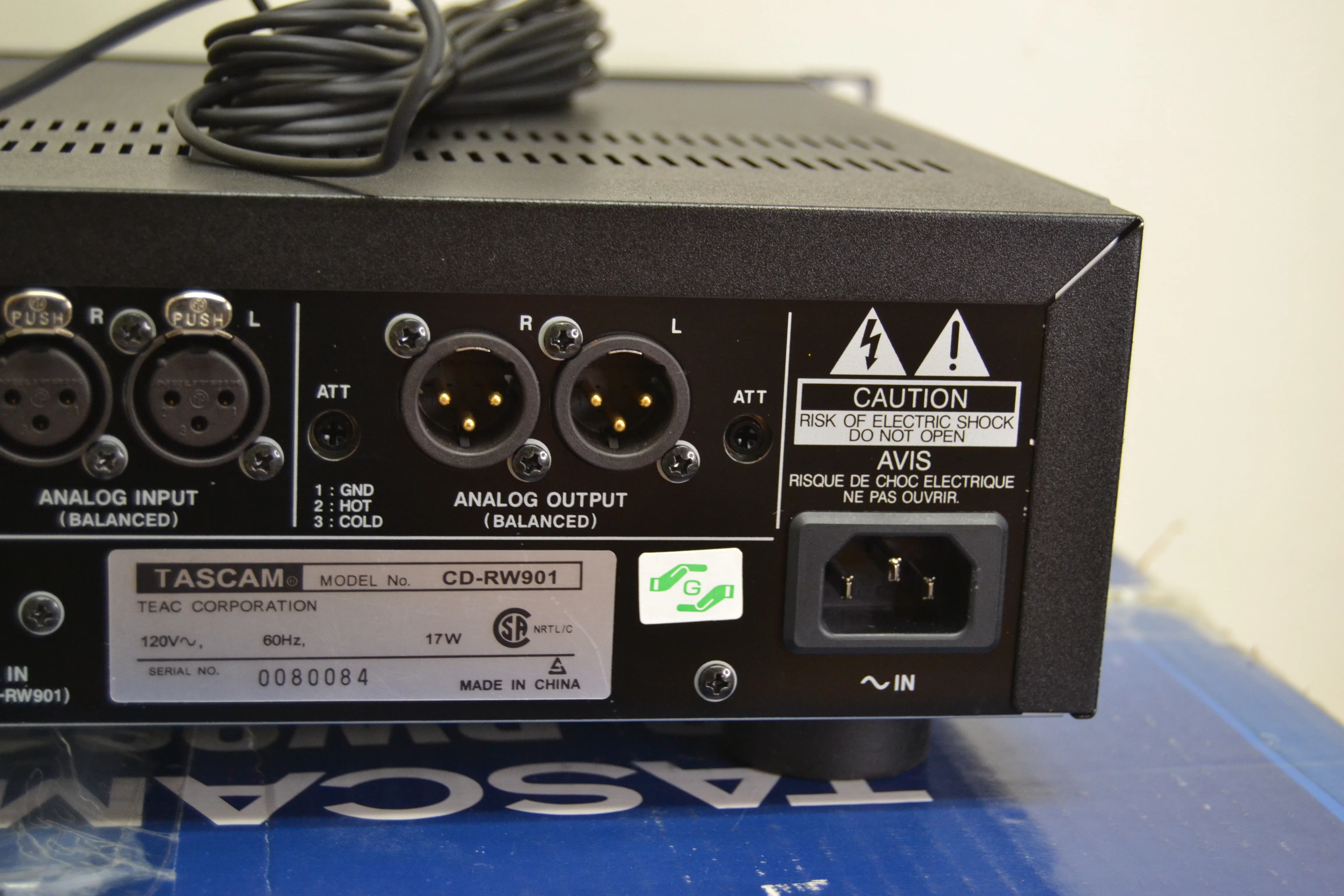 Tascam CD-RW901 CD Recorder/Player * Wired Remote * Box * Printed Manual - Image 15