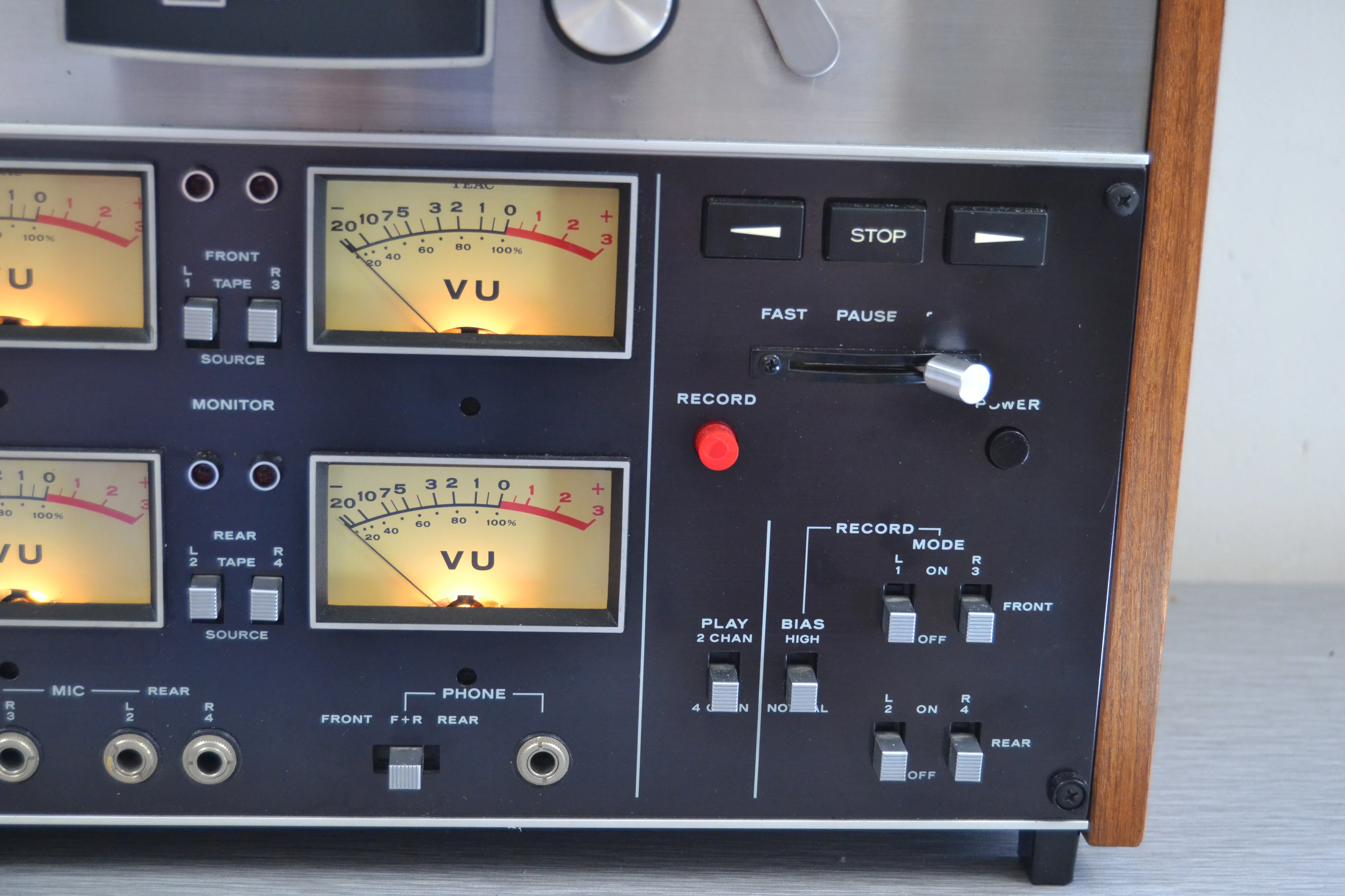 Teac 3340 Reel to Reel 4 Channel Simul-Sync Stereo Tape Deck - Image 8