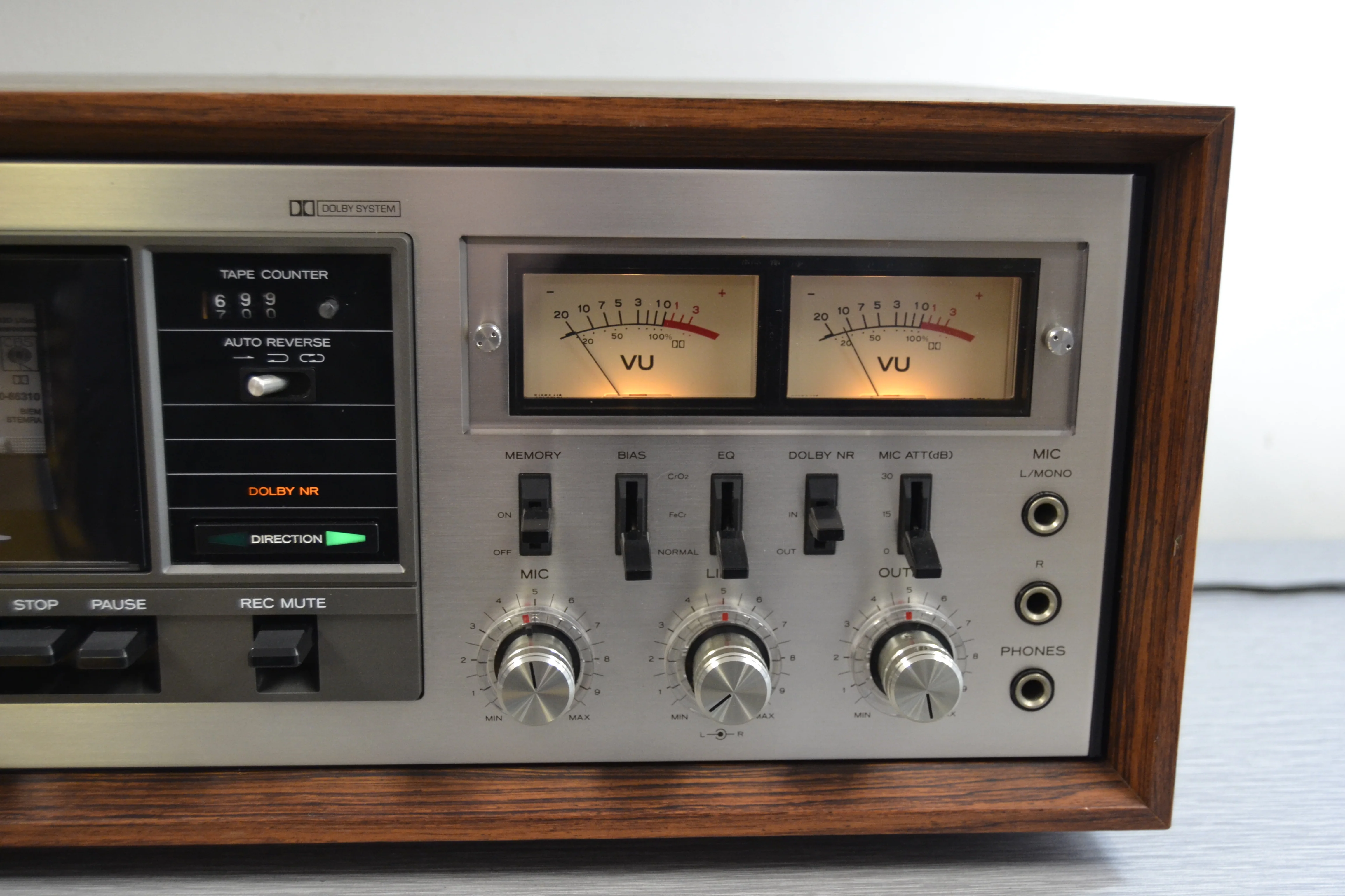 Teac A-601R Single Cassette Deck = Fully Serviced - Image 5