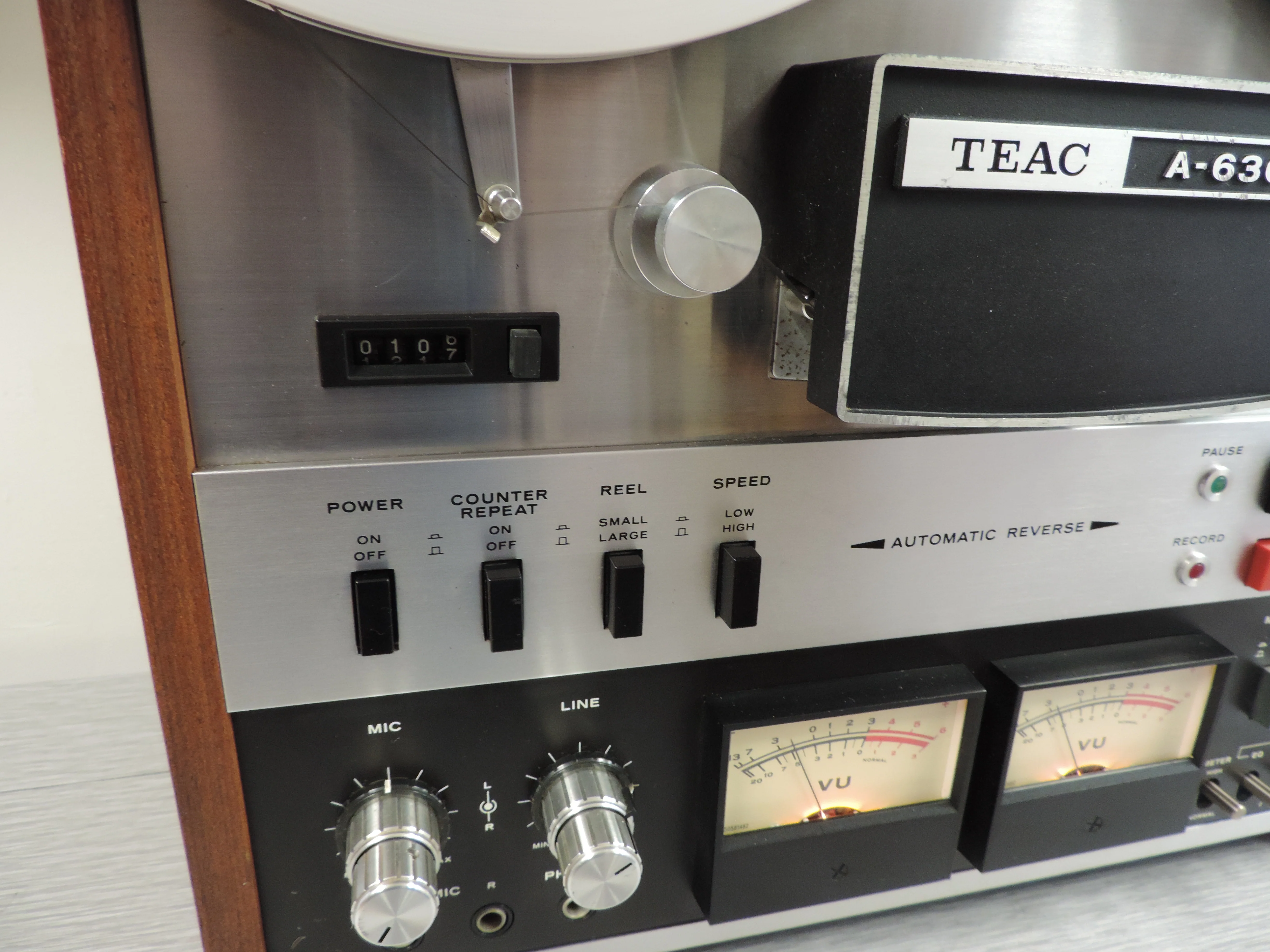Teac A-6300 Reel to Reel 10 inch Player/Recorder - Image 8