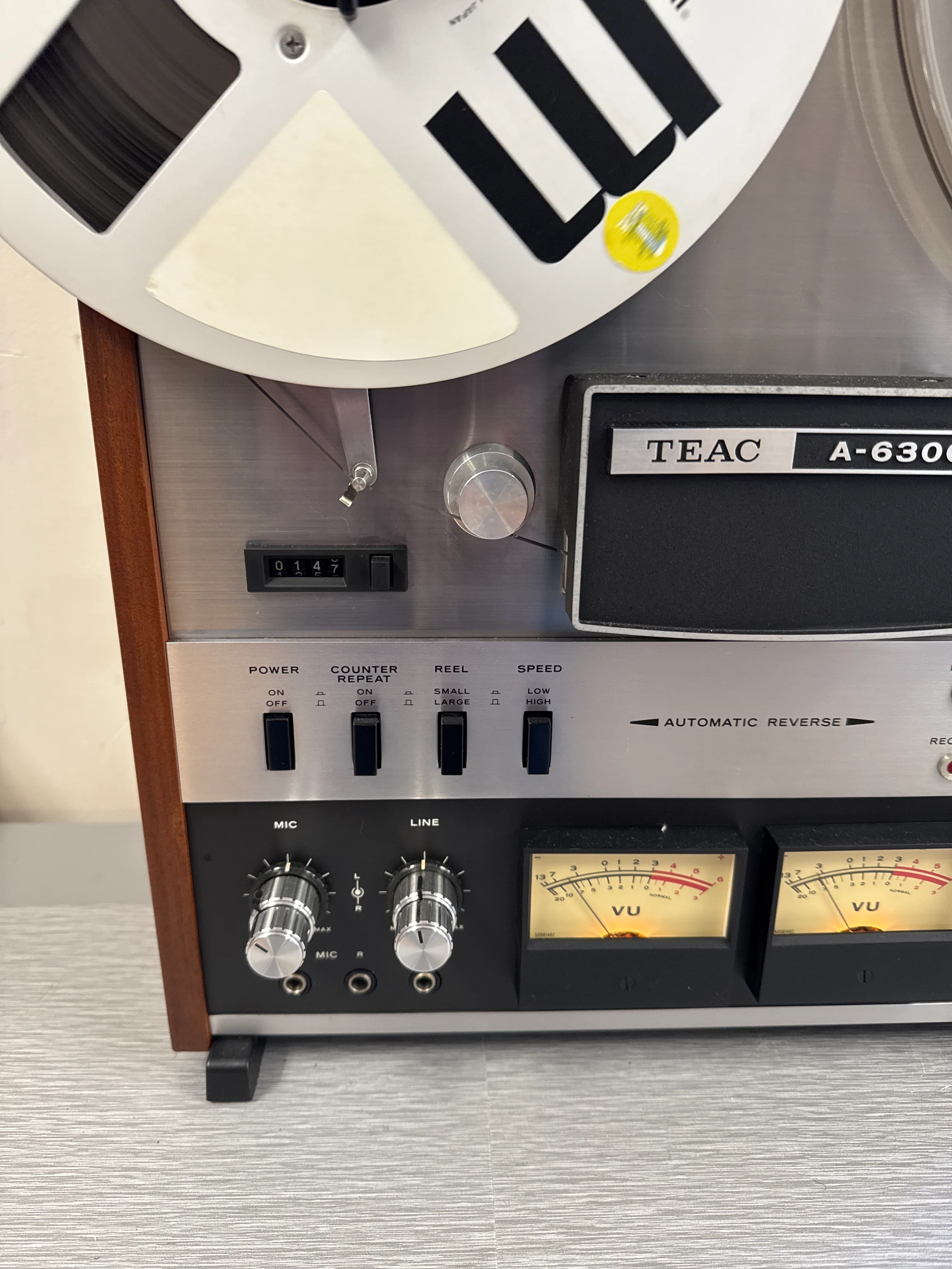 Teac A-6300 Reel to Reel * Hubs & Take-Up reel Included * 1976 - Image 2