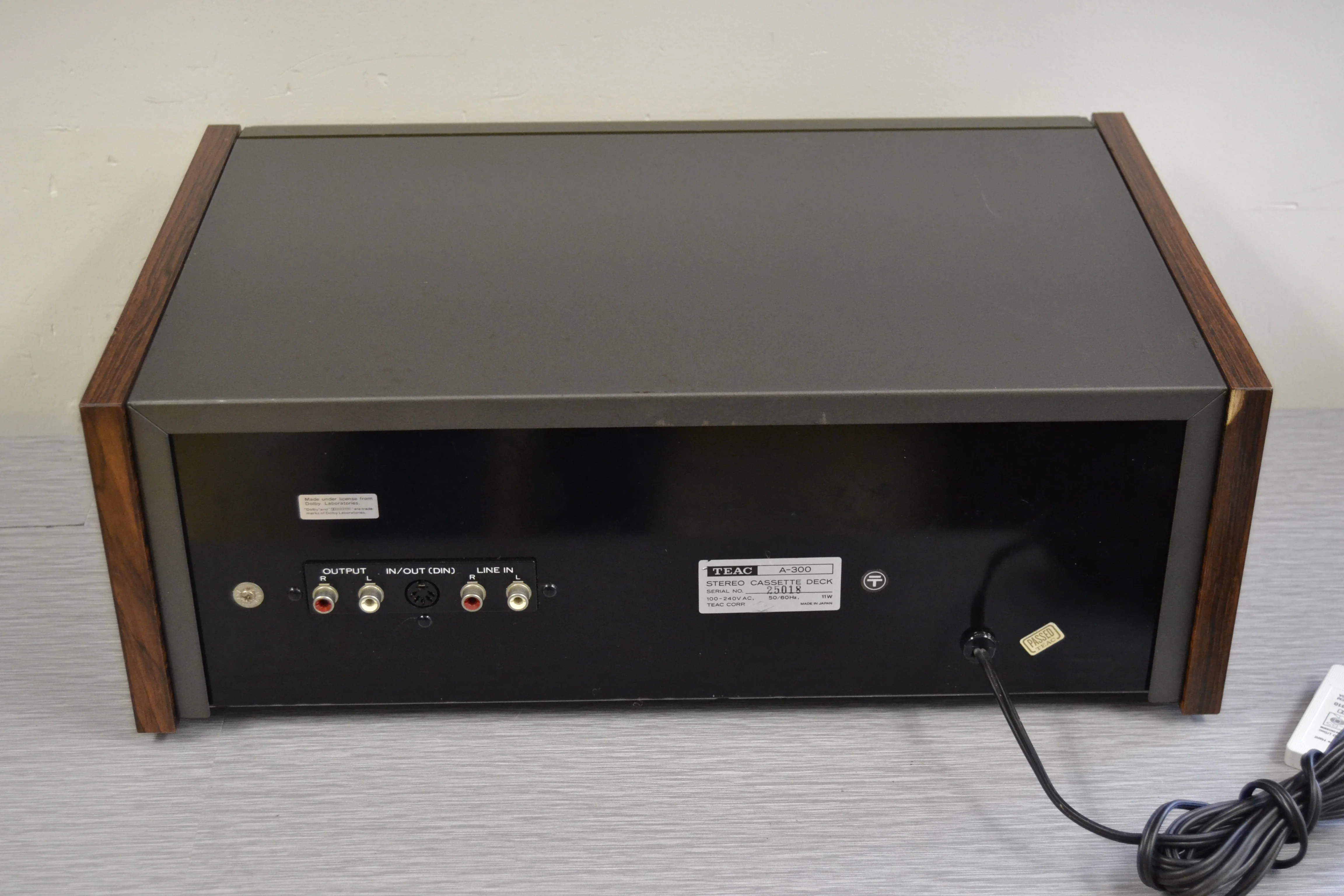 Teac A300 Single Cassette Deck - New Belts - 3 Heads - 1979 - Image 9