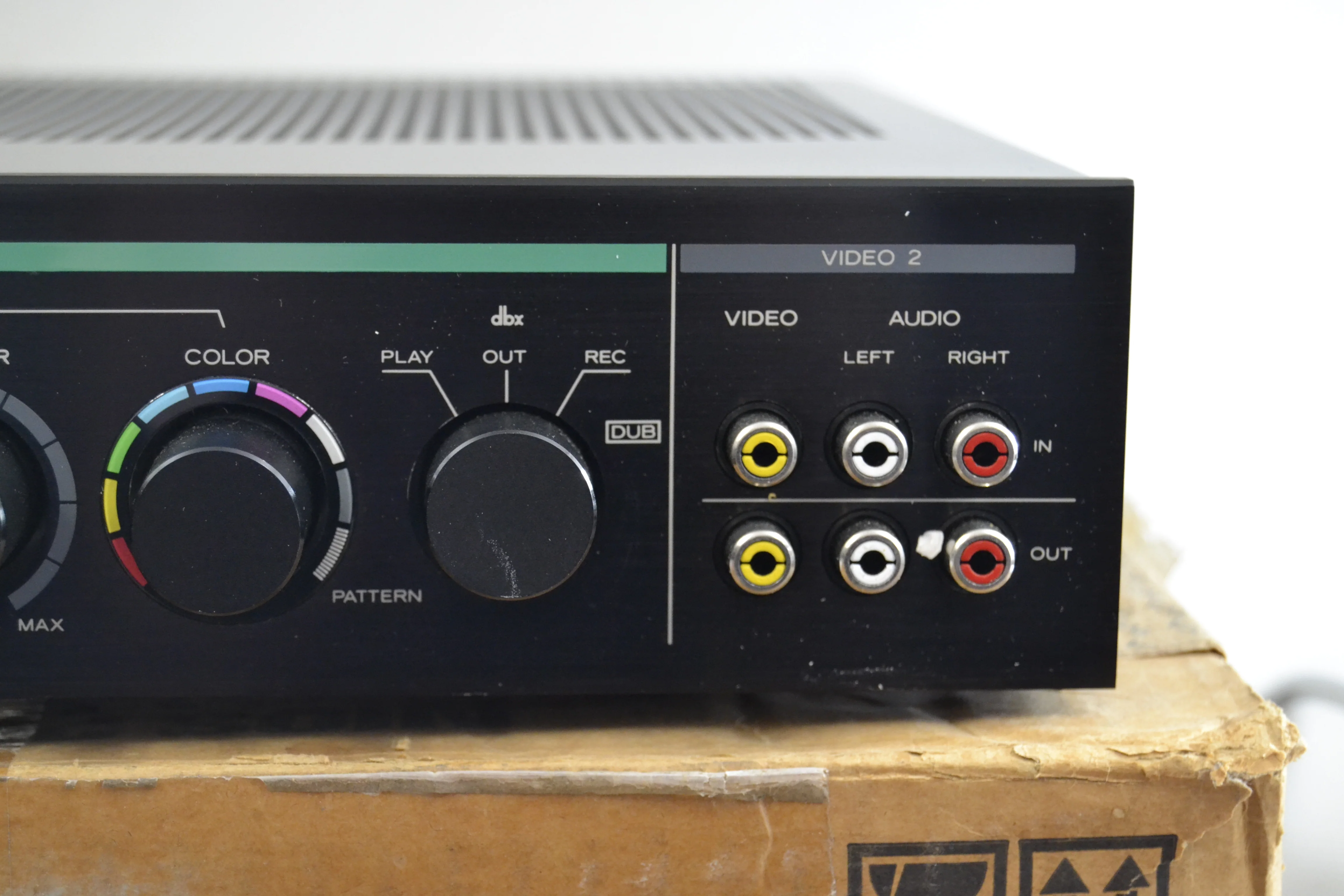 Teac AV-300 Audio-Video Controller - Image 10