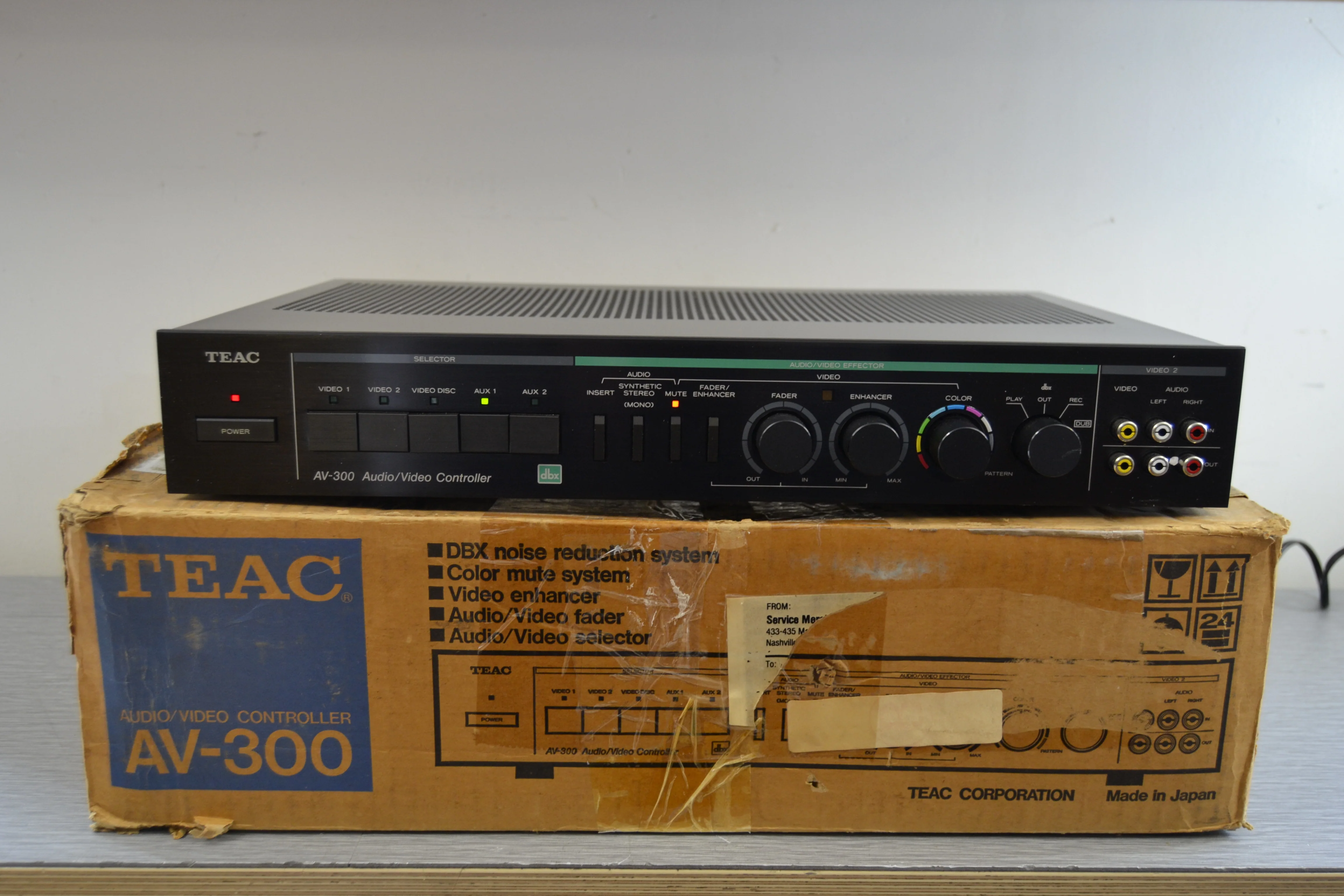 Teac AV-300 Audio-Video Controller - Image 2