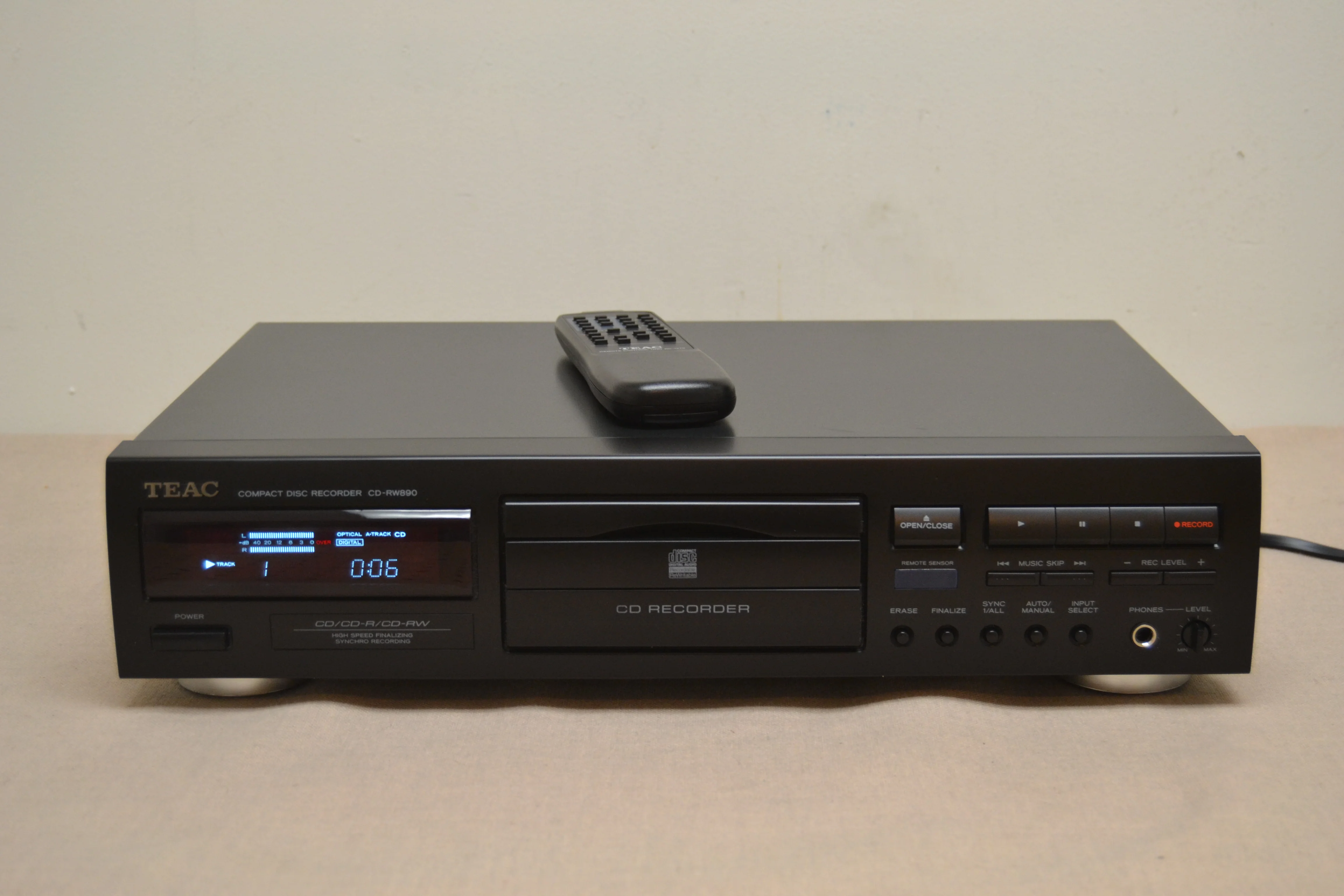 Teac CD-RW890 Cd Player & Recorder * Remote
