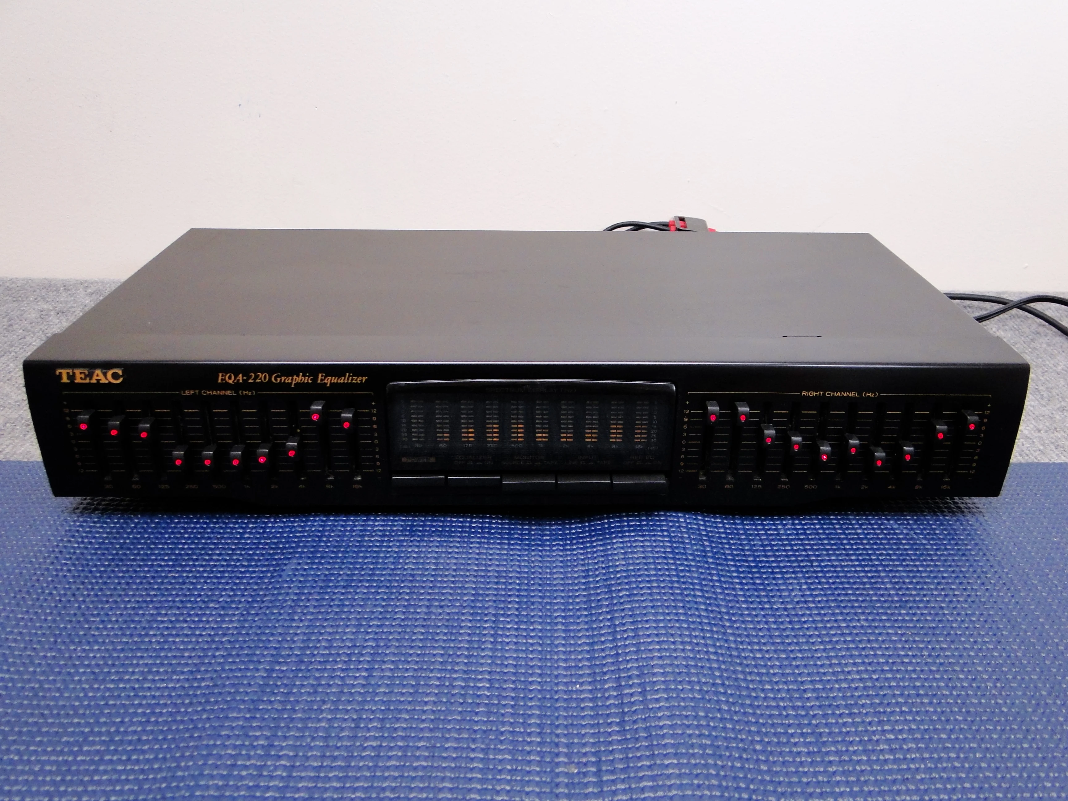 Teac EQA-220 Stereo Graphic Equalizer