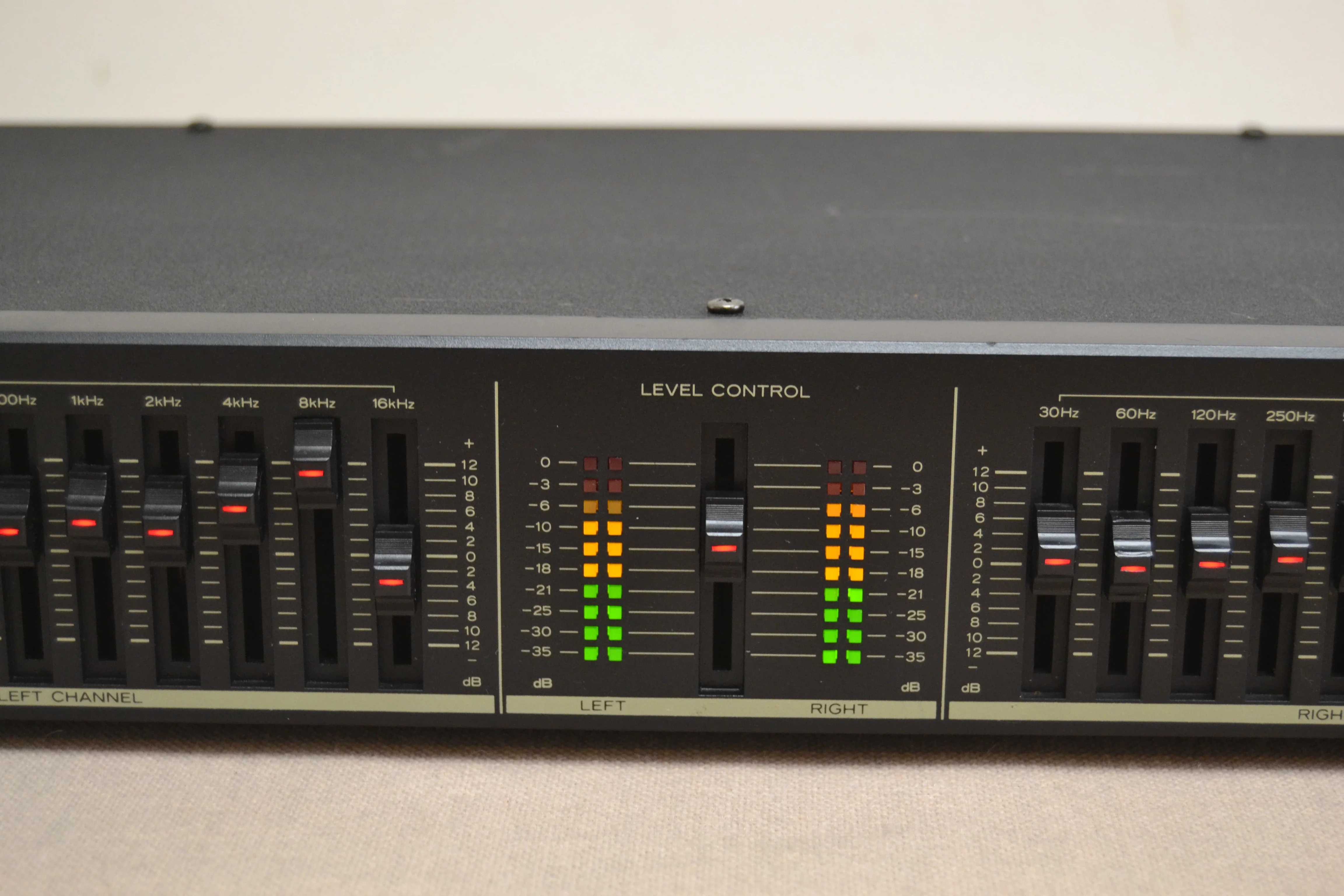 Teac EQA-5 Graphic Equalizer - Image 4