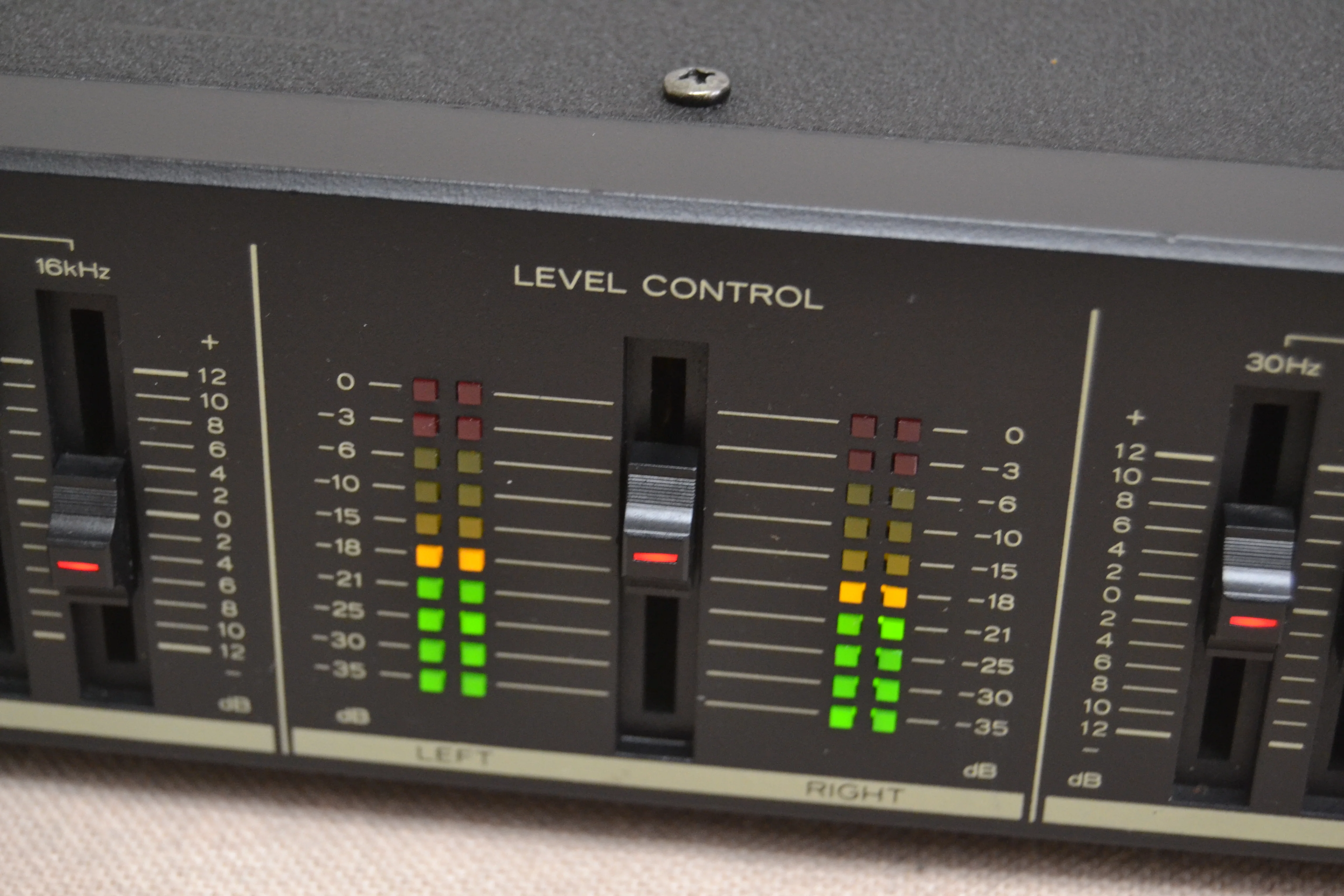 Teac EQA-5 Graphic Equalizer - Image 8