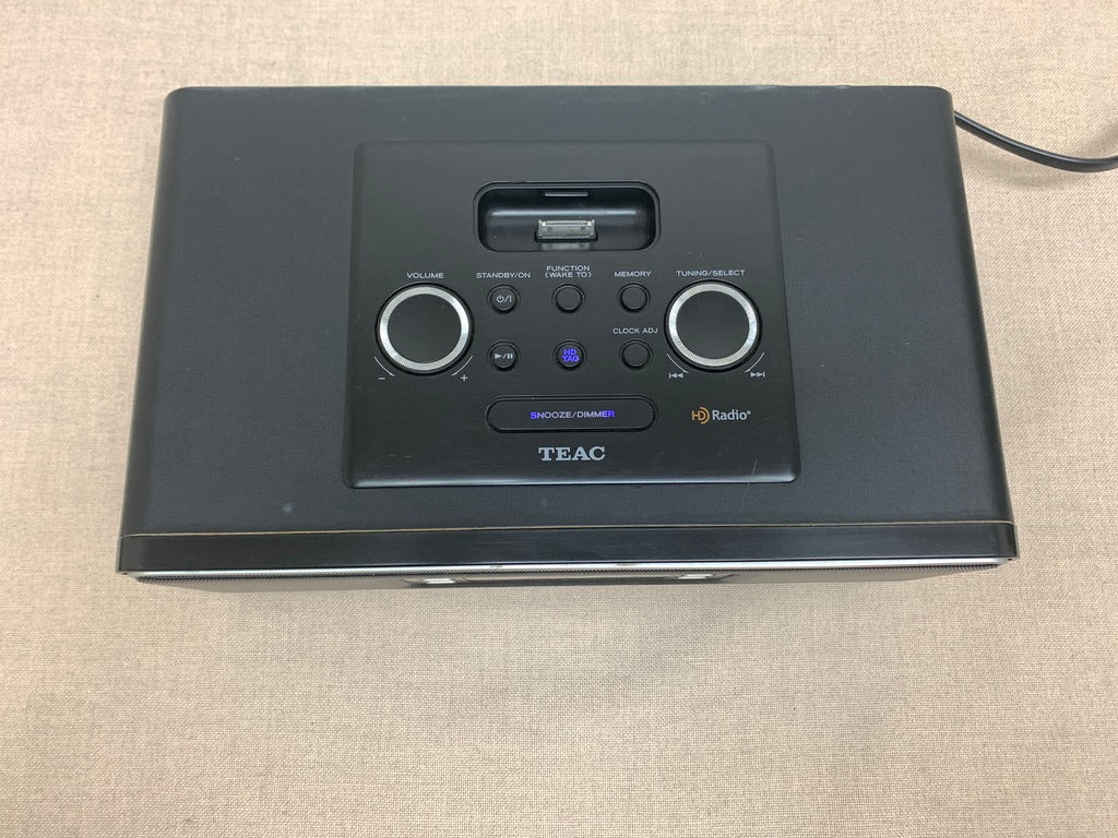 TEAC HD-1 AM/FM/HD Alarm Radio with AUX & iPod dock - Image 2