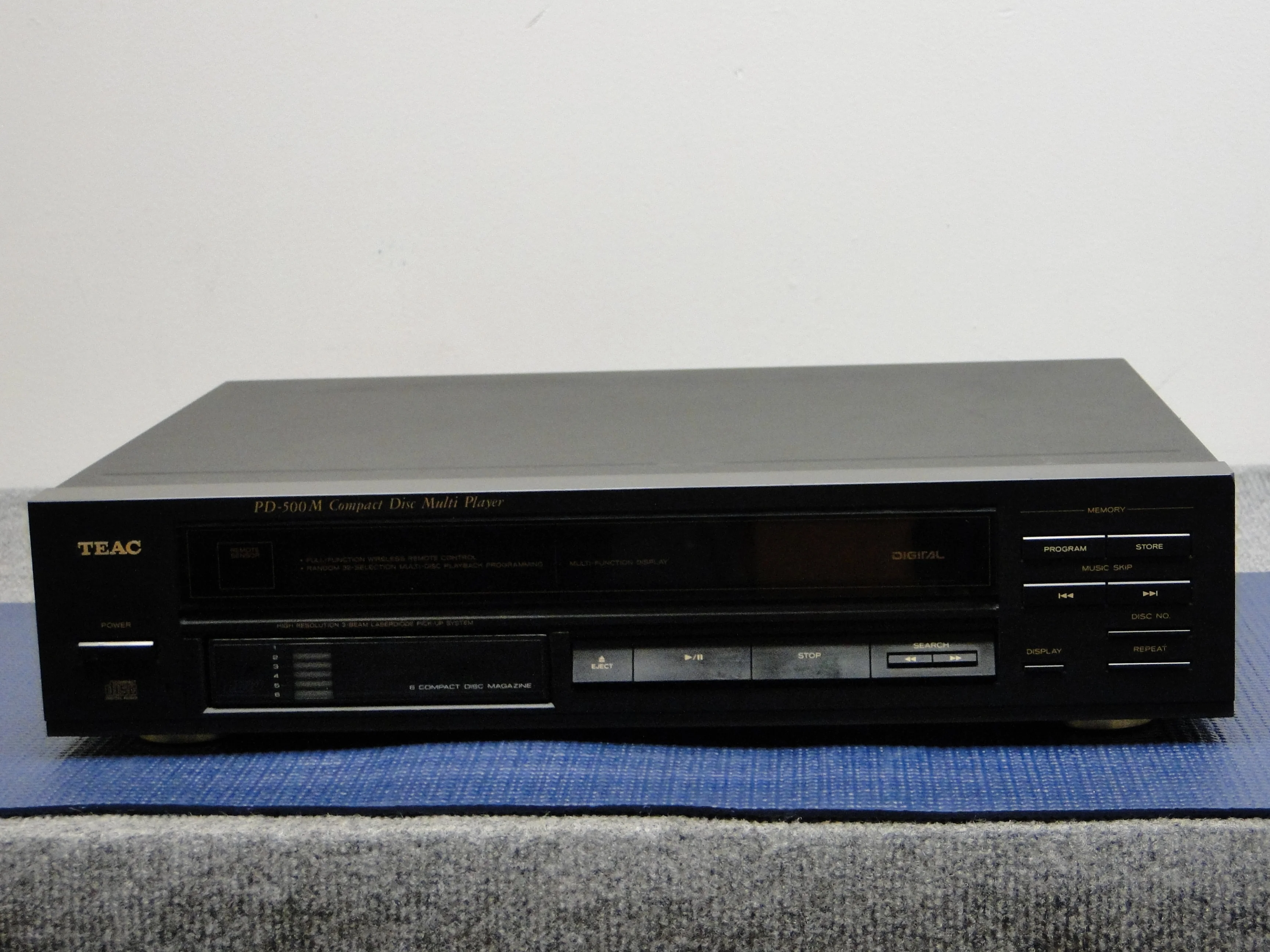 Teac PD-M500 CD Changer * 6 Disc Cartridge * Remote * Manual