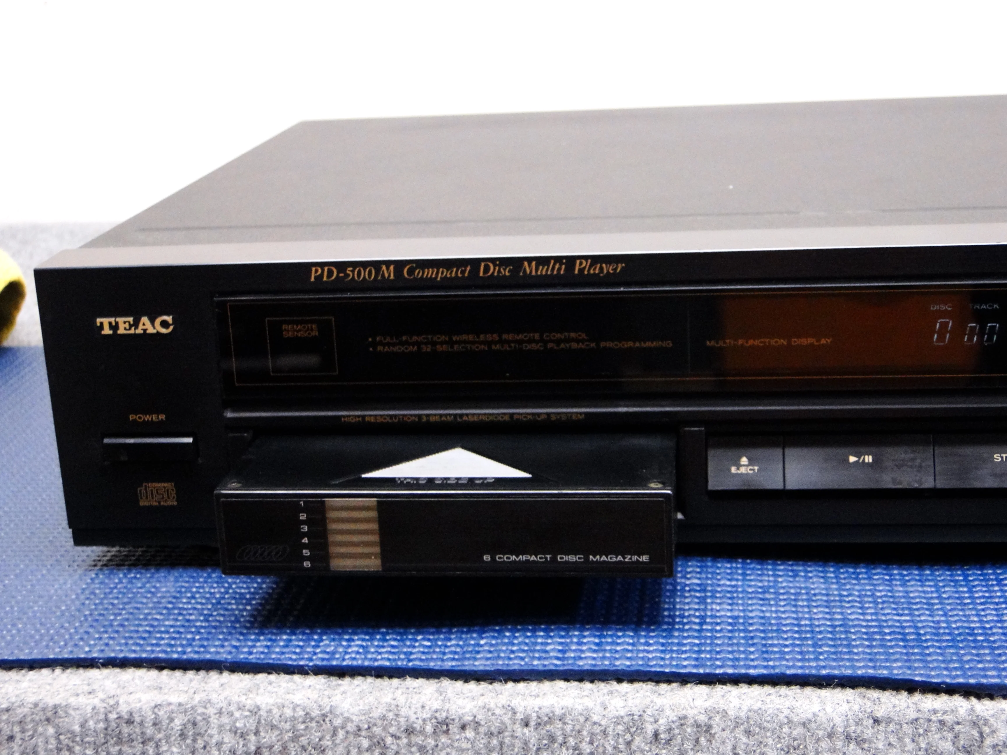 Teac PD-M500 CD Changer * 6 Disc Cartridge * Remote * Manual - Image 8