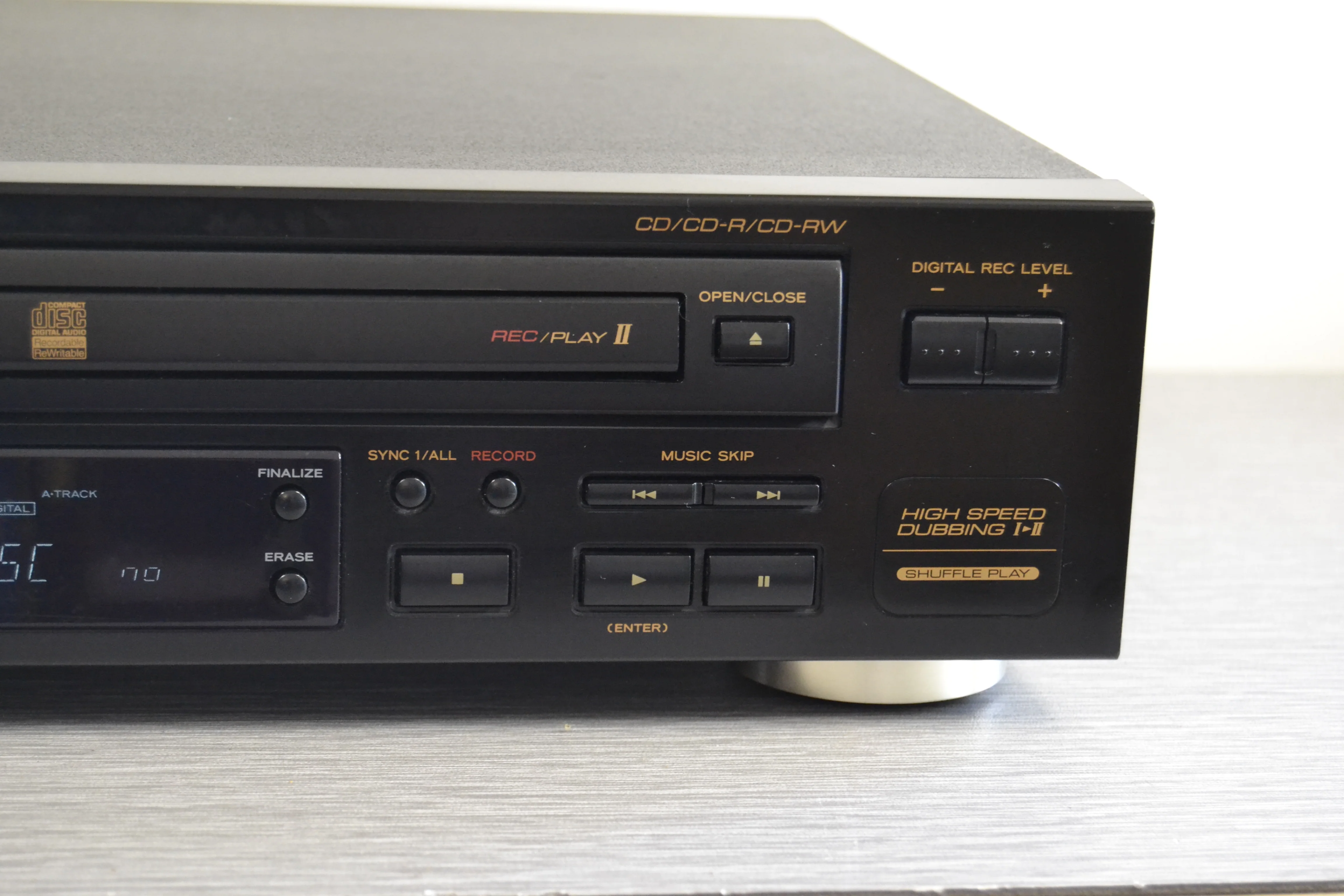 Teac RW-D200 CD Recorder & Player * Remote Control - Image 5