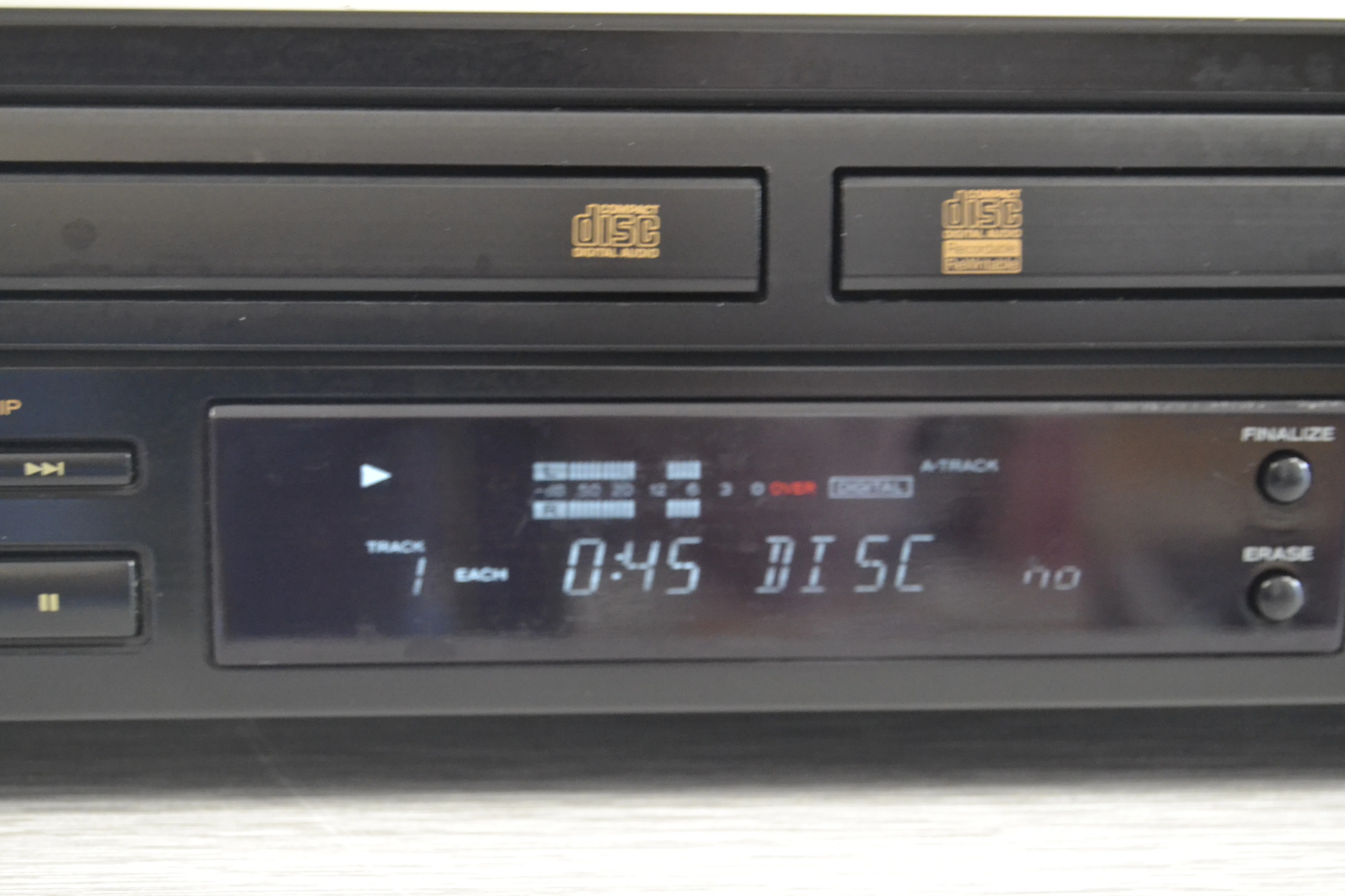 Teac RW-D200 CD Recorder & Player * Remote Control - Image 8