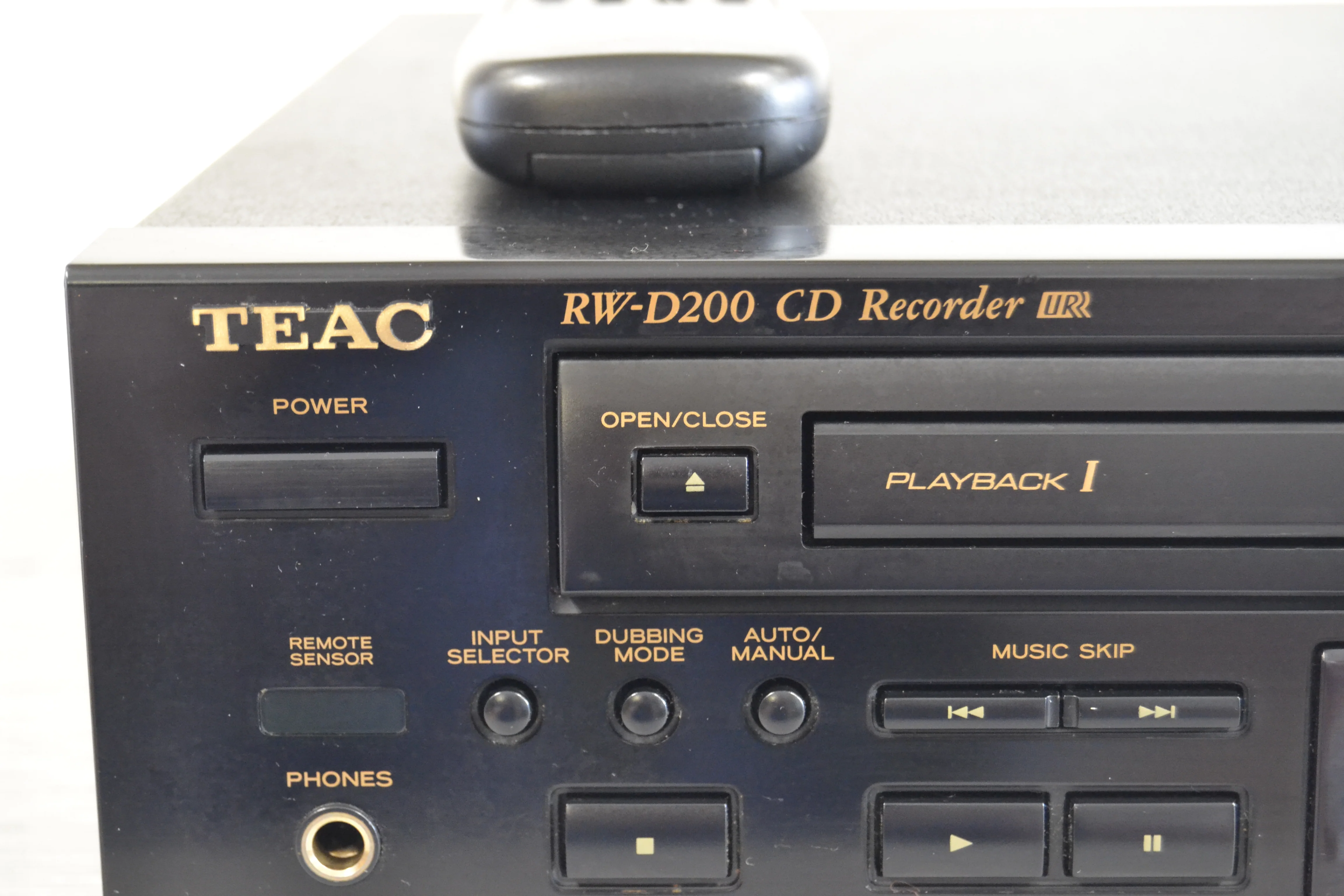 Teac RW-D200 CD Recorder & Player * Remote Control - Image 9