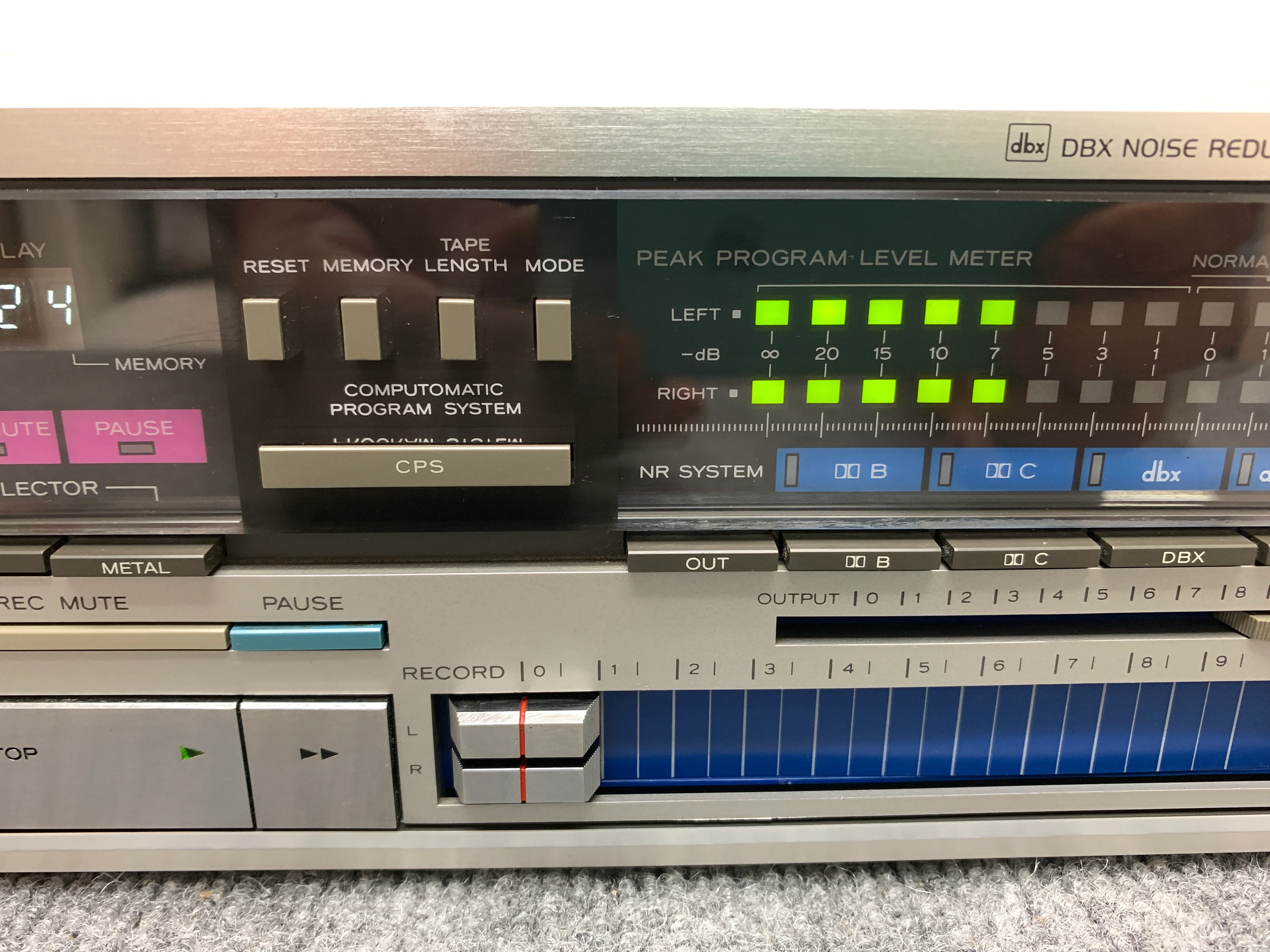 Teac V500X Single Cassette Deck - DBX - Image 5