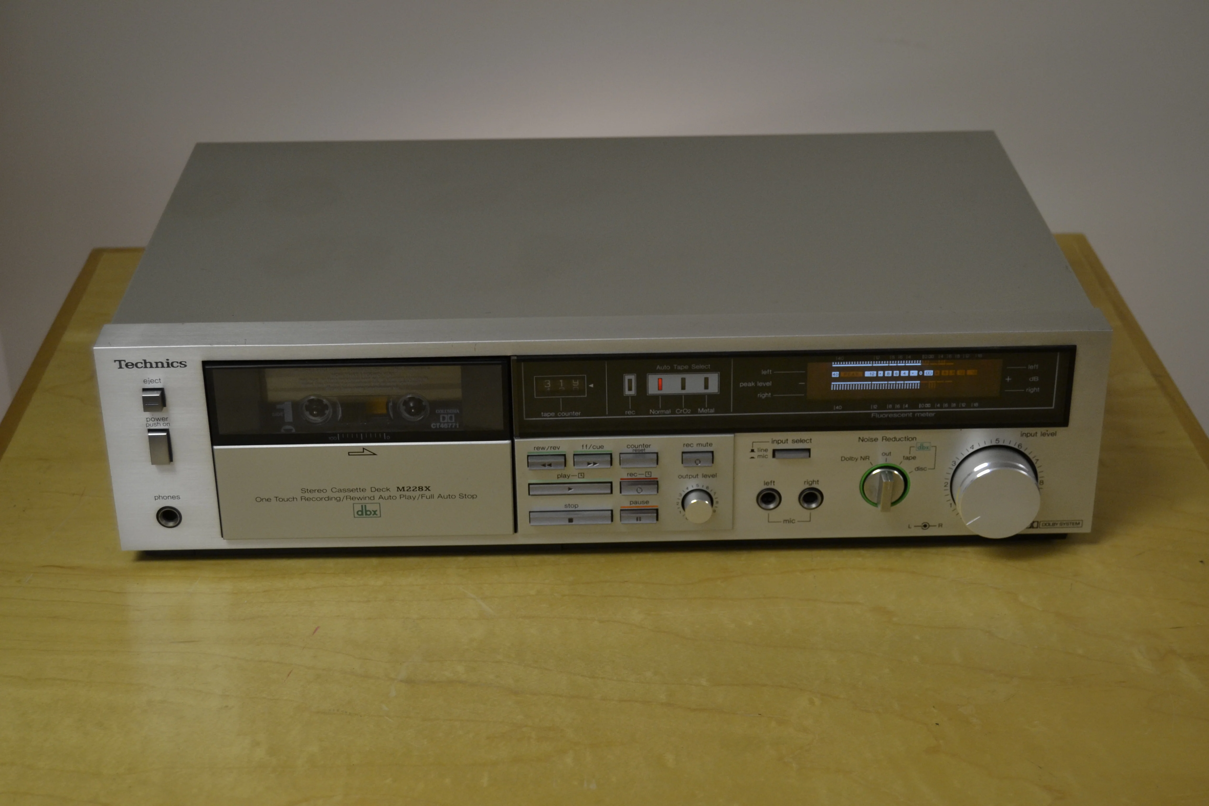 Technics RS-M228X Single Cassette Deck