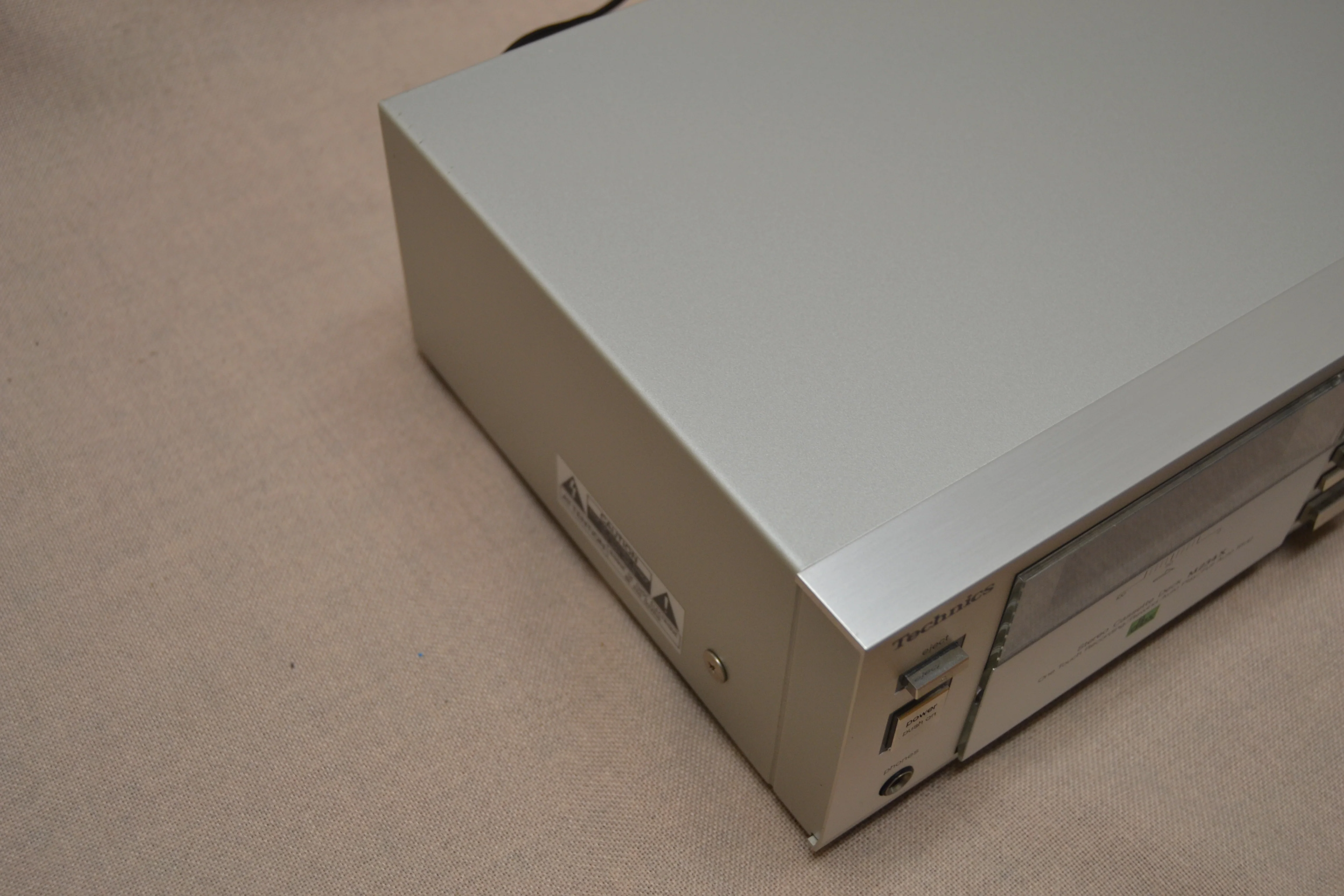 Technics RS-M234X Single Cassette Deck * Fully Serviced * New Belts - Image 6