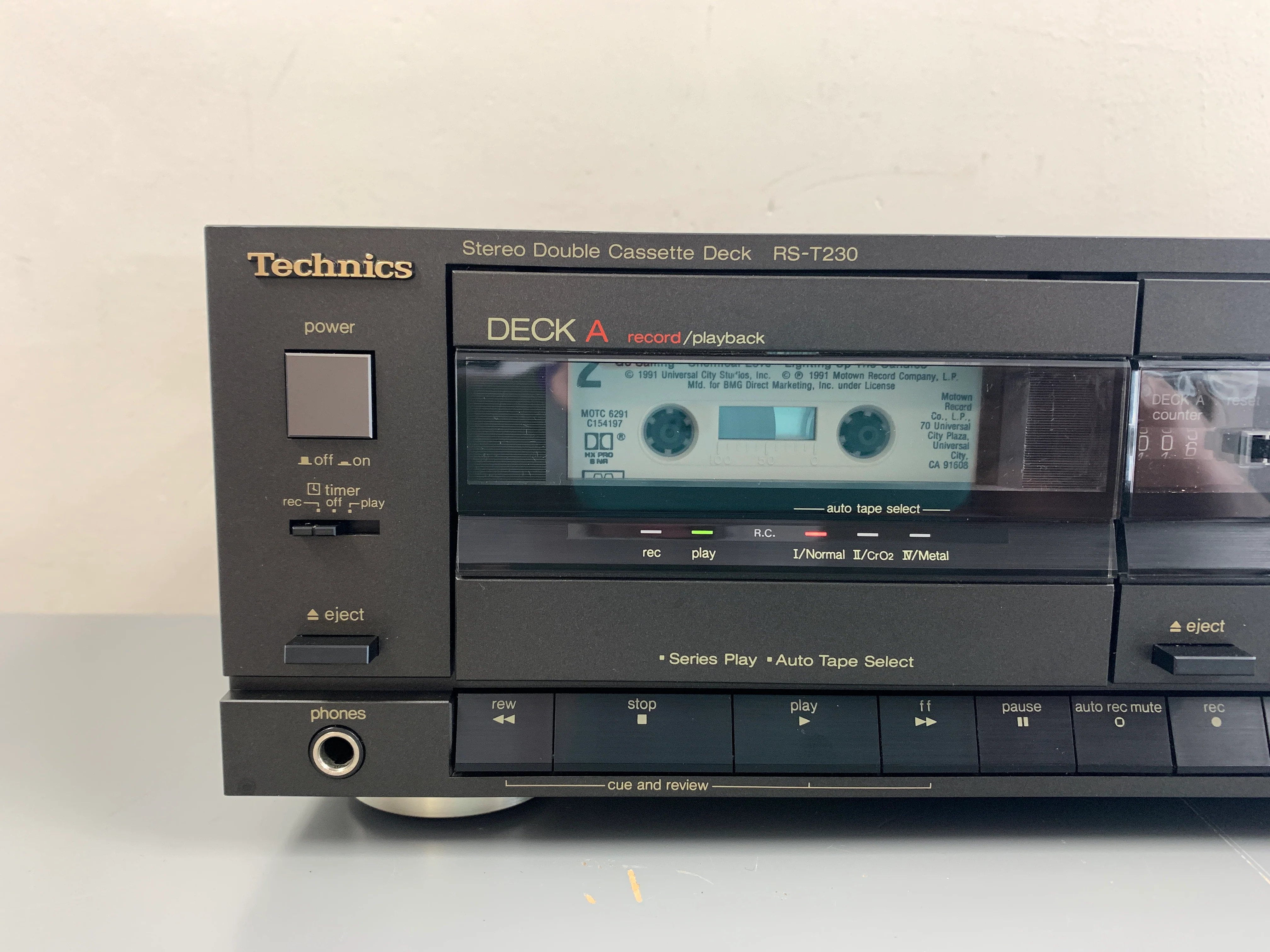 Technics RS-T230 Double Cassette Deck - Image 2