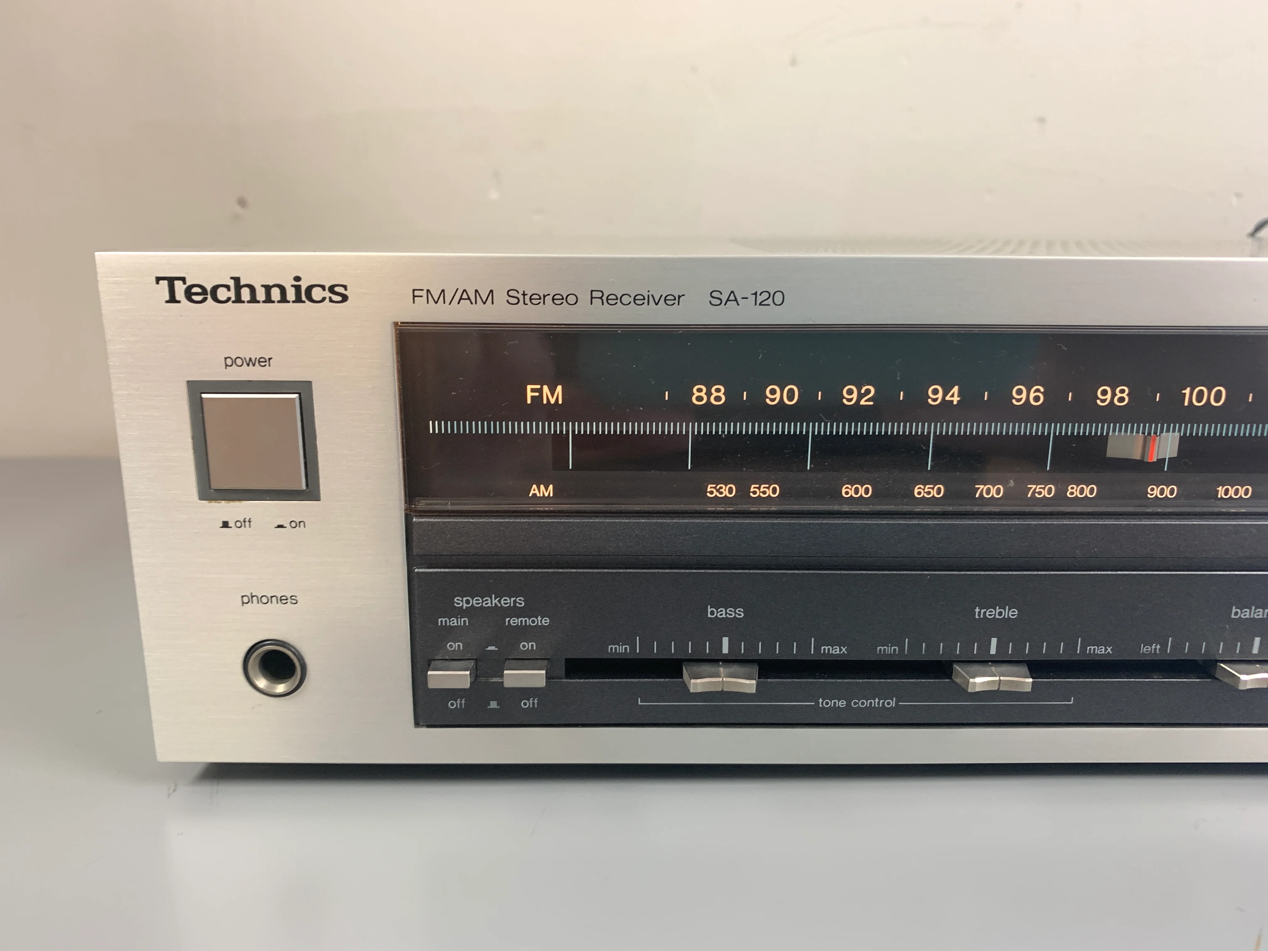 Technics SA-120 Stereo Receiver - Image 2