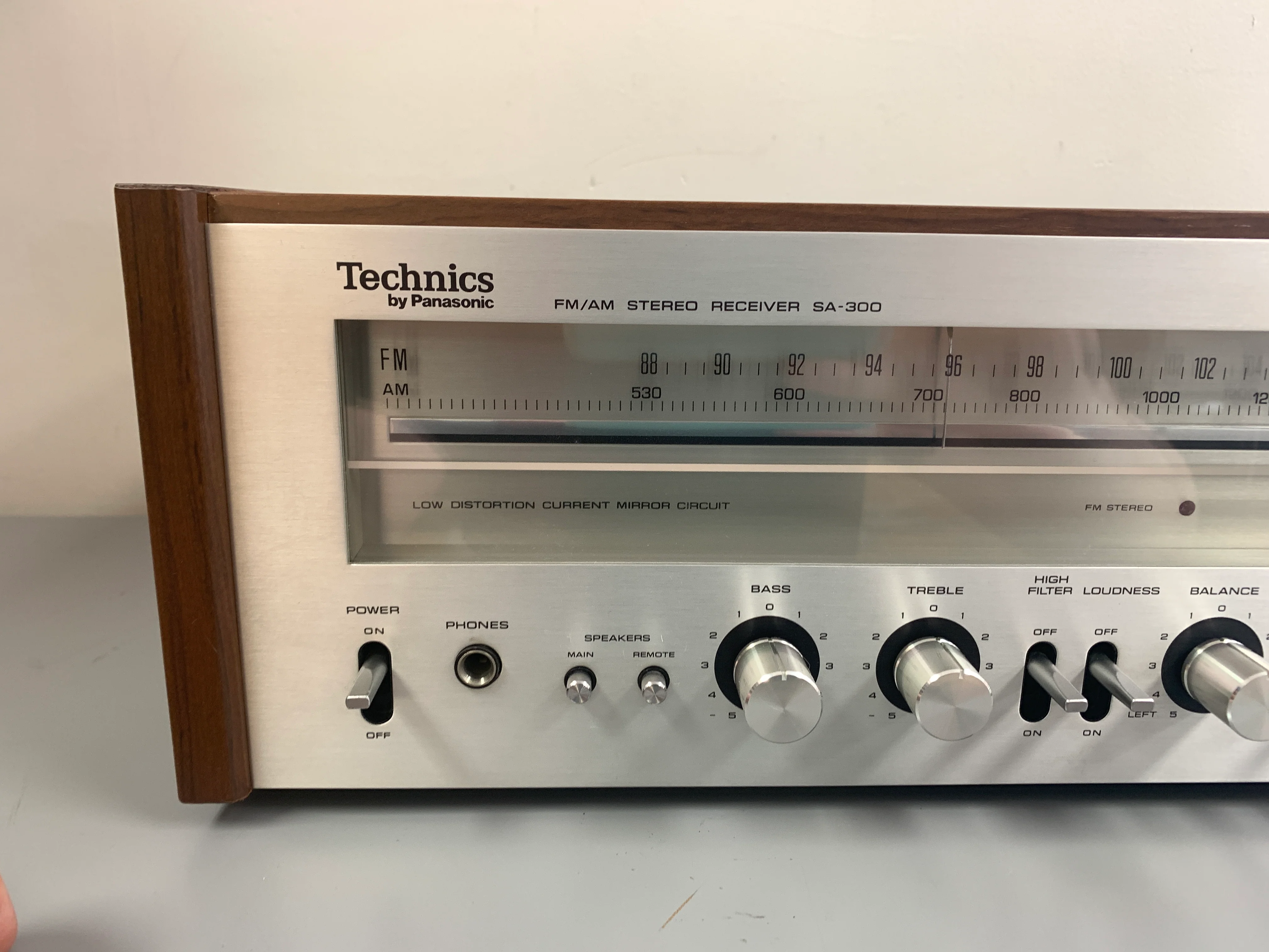 Technics SA-300 Stereo Receiver - Image 2