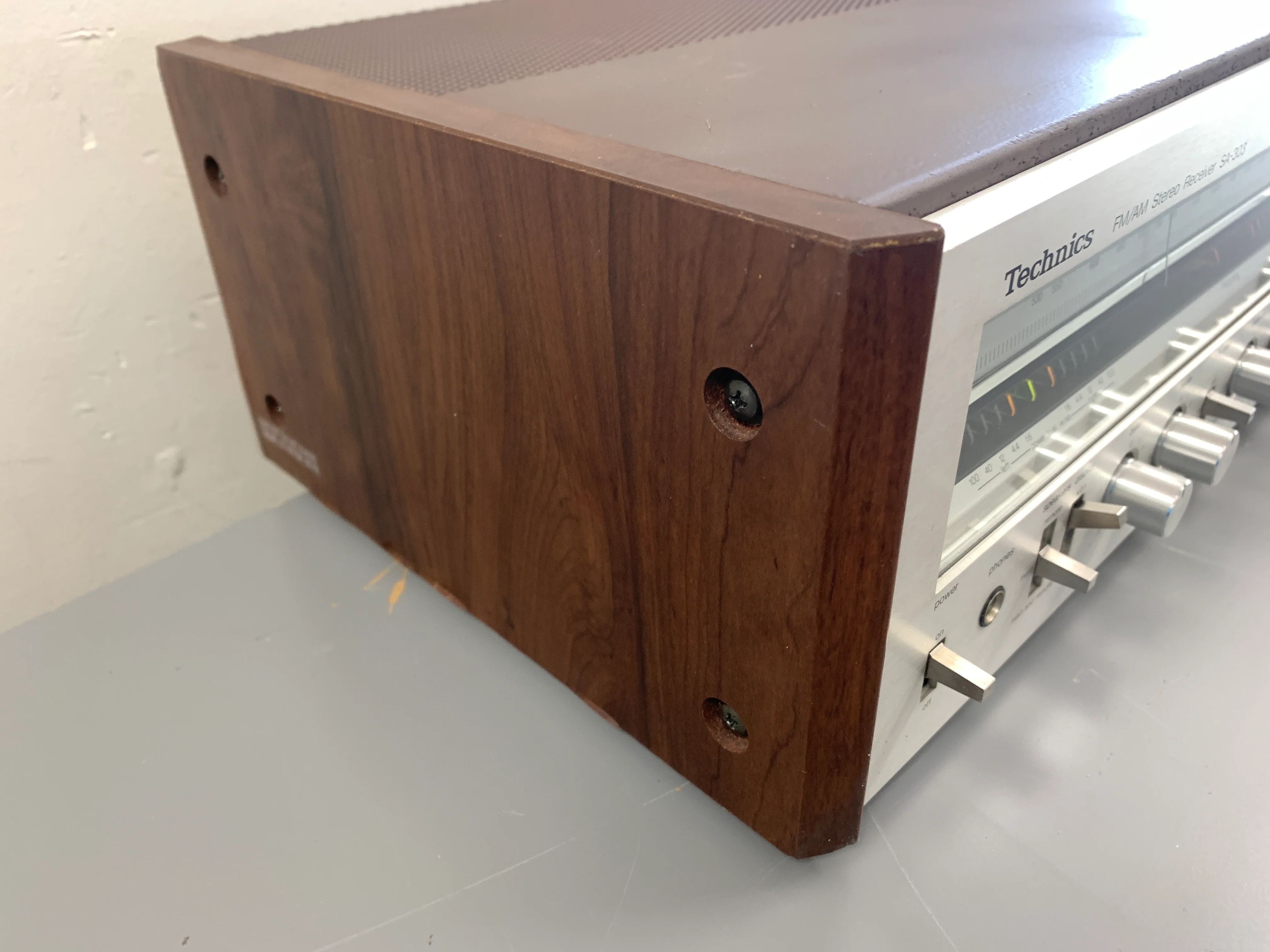 Technics SA-303 Stereo receiver * 1979 * 40W RMS - Image 8