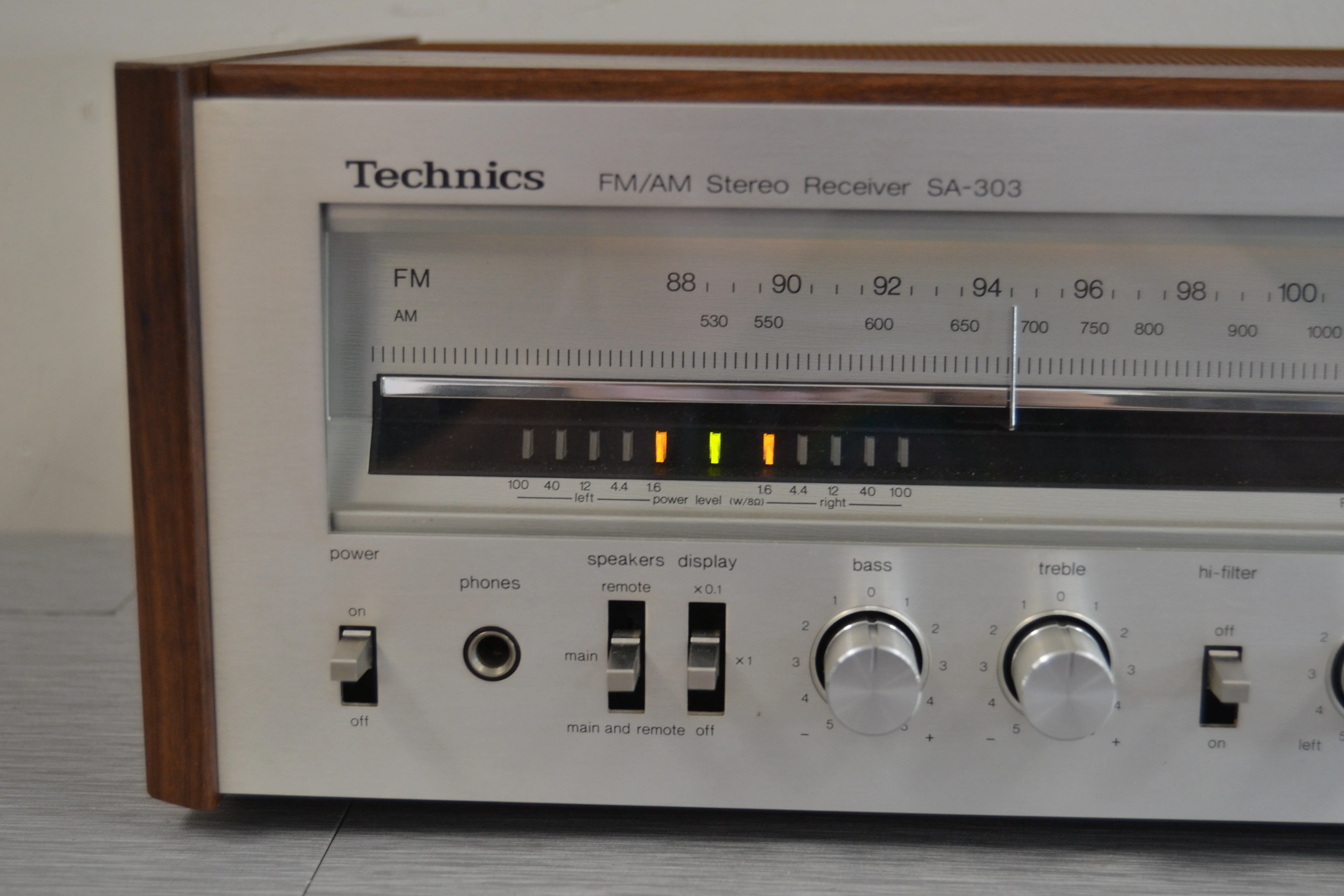 Technics SA-303 Stereo Receiver * 40W RMS * 1979 - Image 2