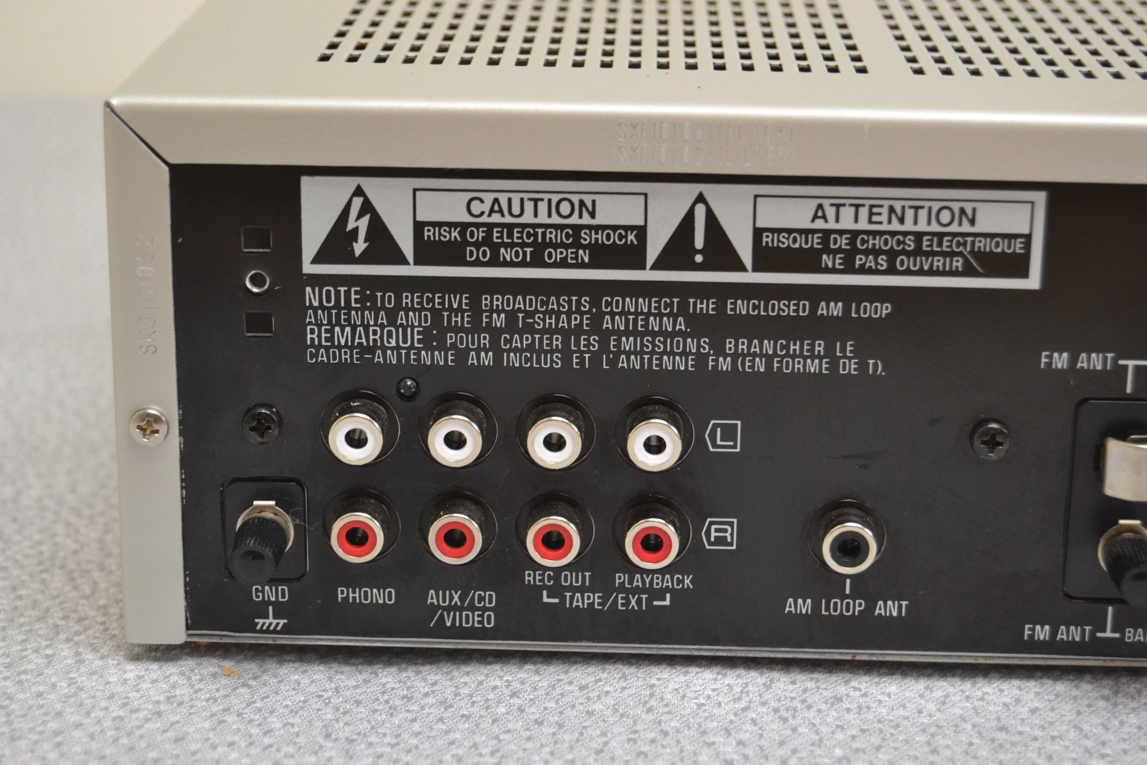 Technics SA-310 AM/FM Stereo Receiver (1982-84) * 35W RMS - Image 10