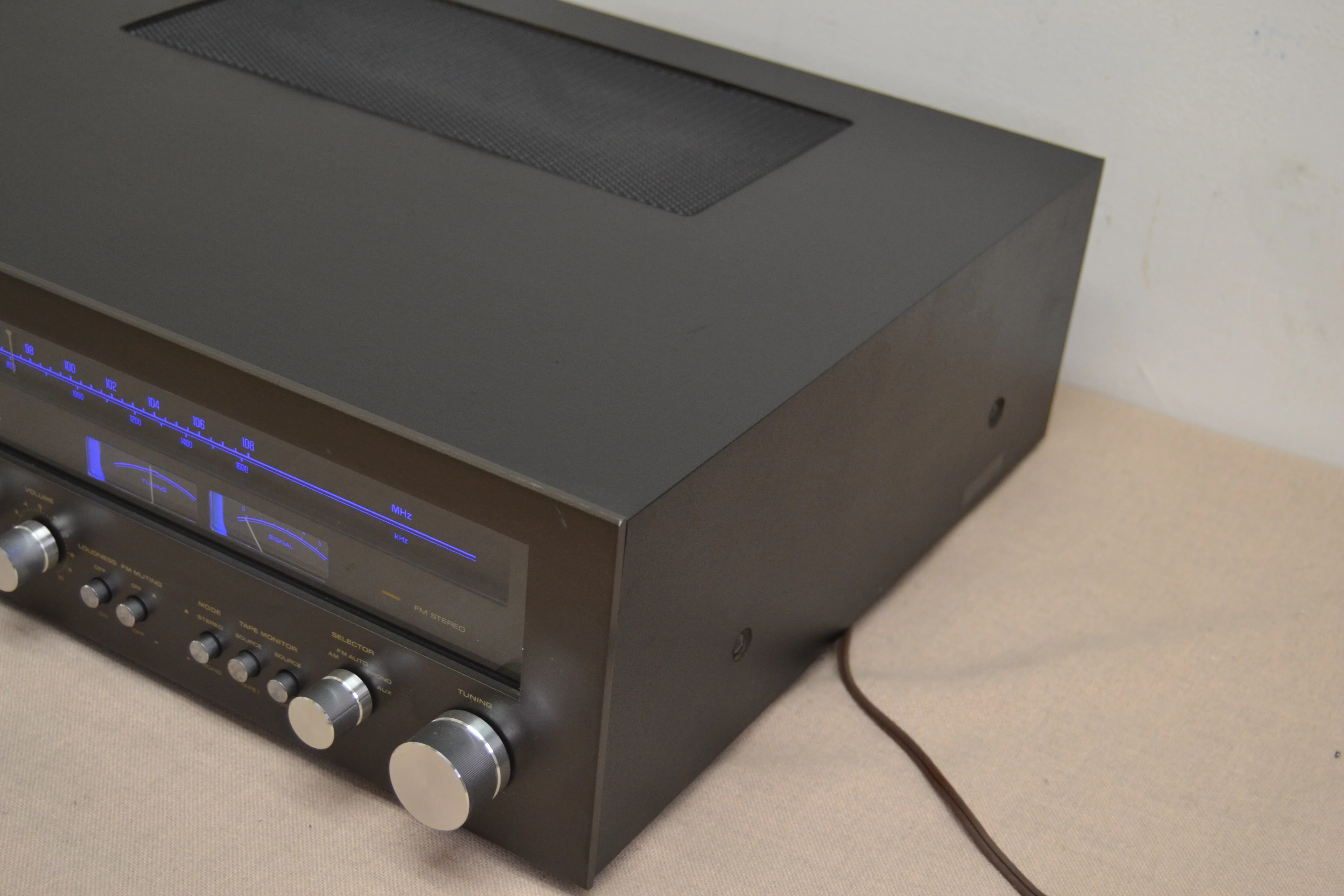 Technics SA-5470A Stereo Receiver * 65W RMS * 1977 * Rare Black Faceplate - Image 8