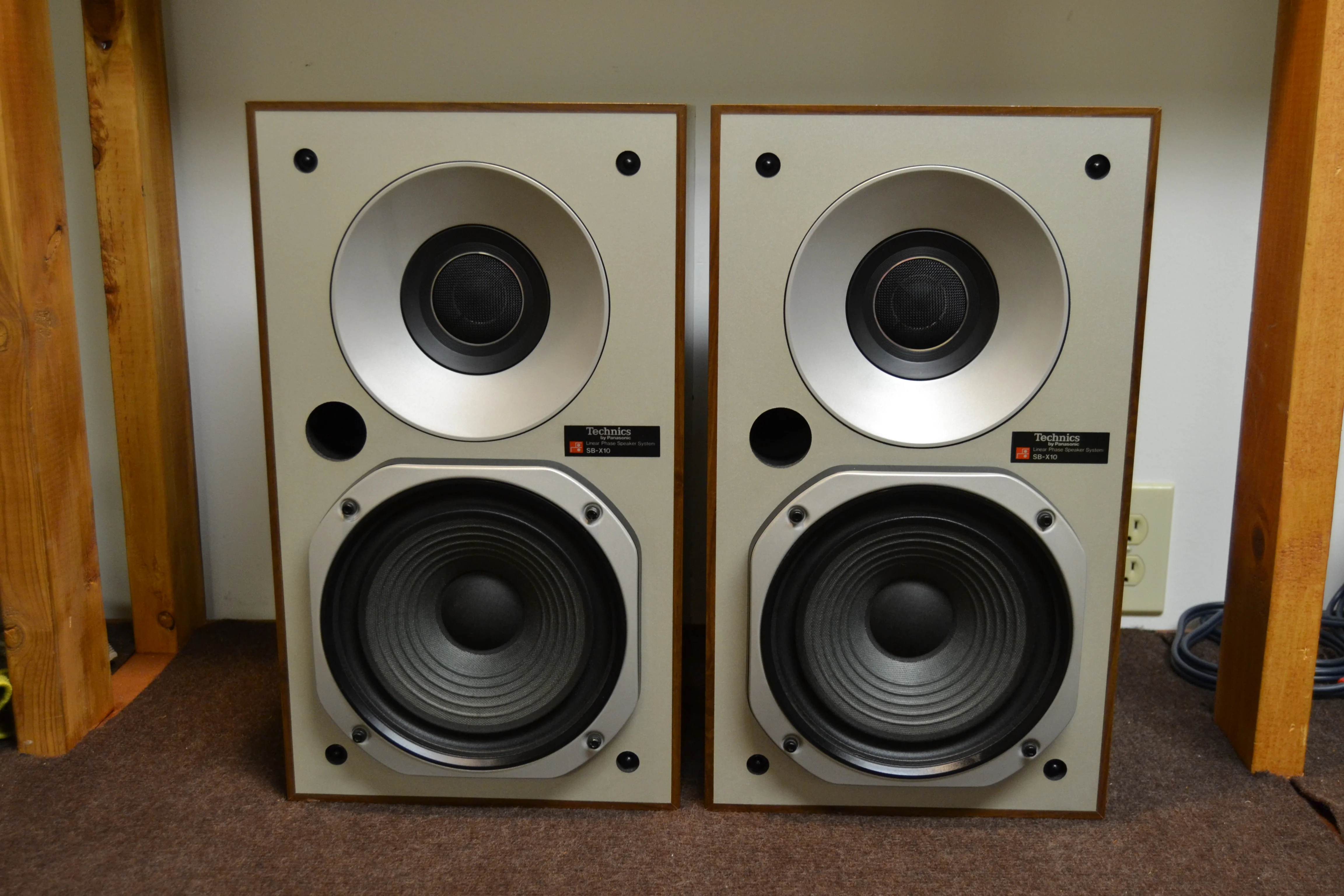 Technics SB-X10 Bookshelf Speakers