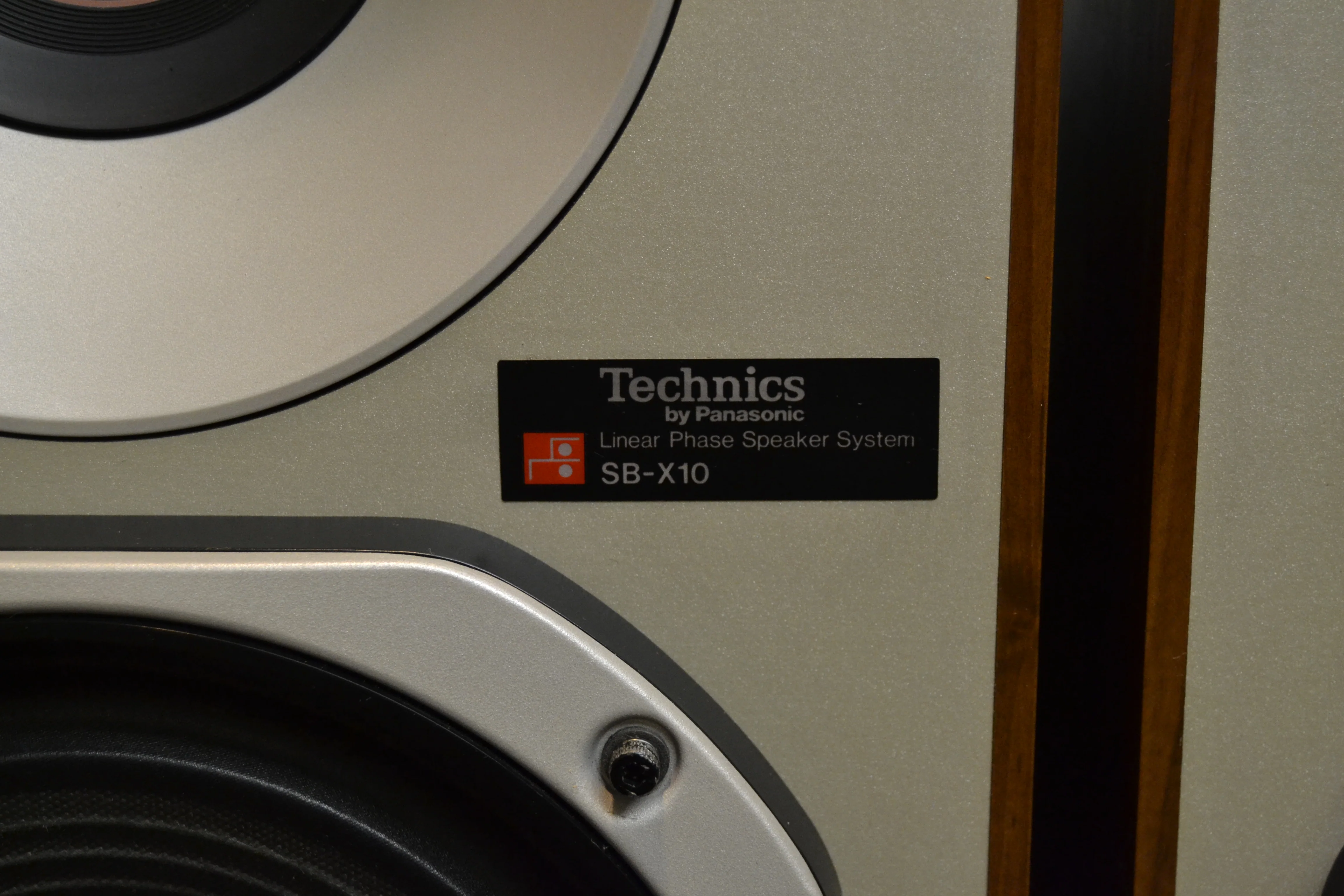 Technics SB-X10 Bookshelf Speakers - Image 10