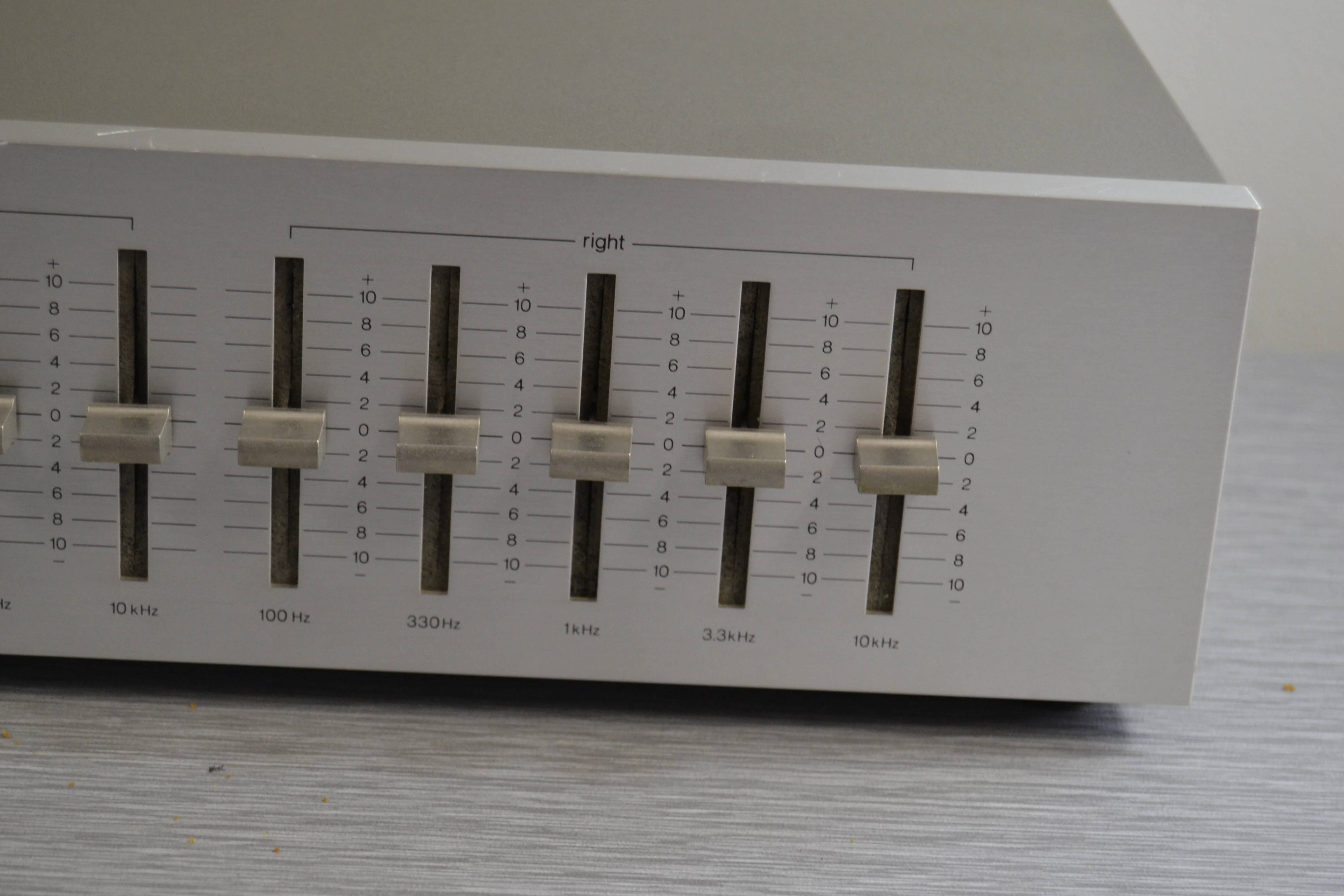 Technics SH-8010 Stereo Graphic Equalizer - Image 4