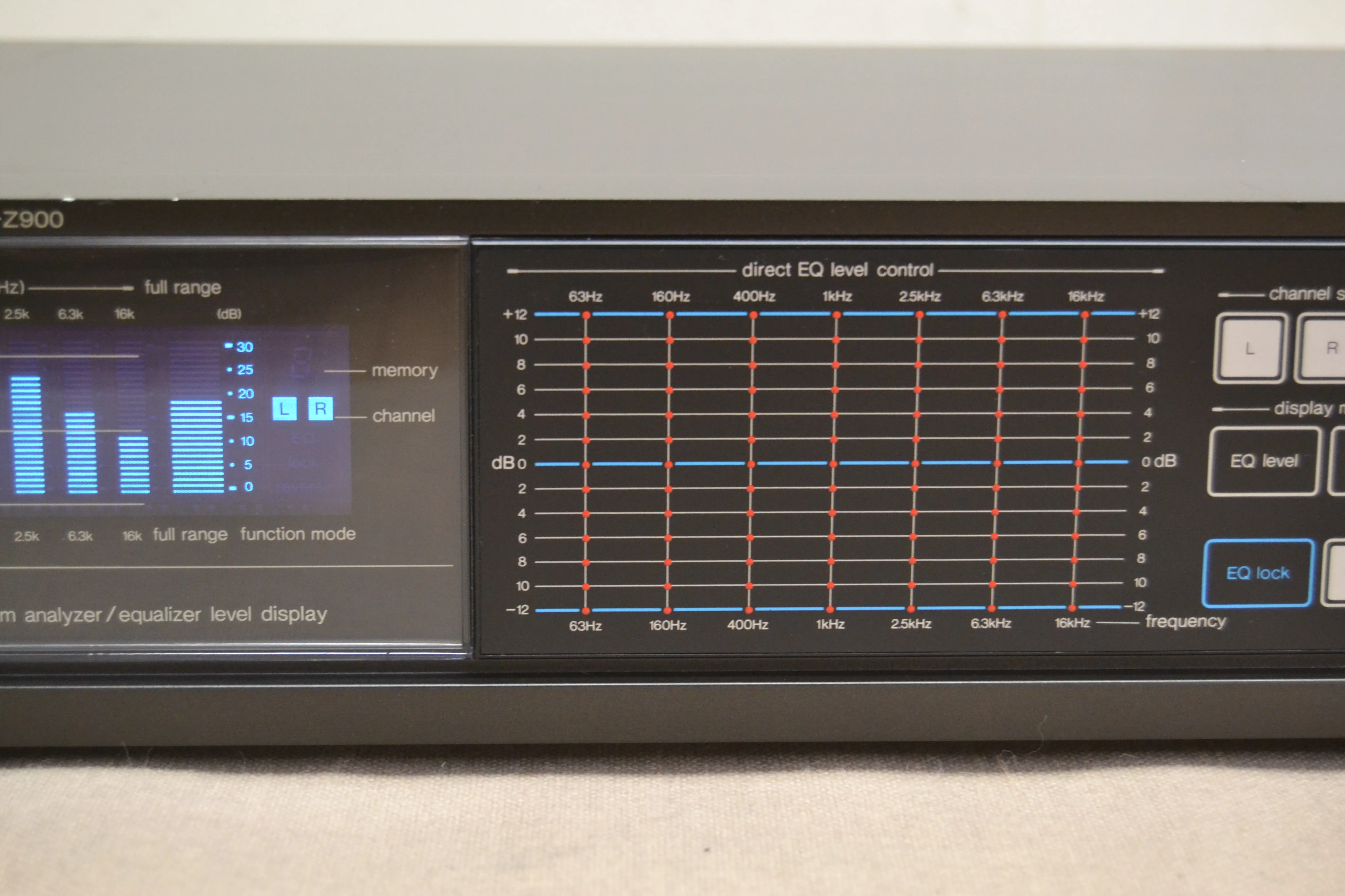 Technics SH-Z900 Graphic Equalizer with Spectrum Analyzer - Image 3