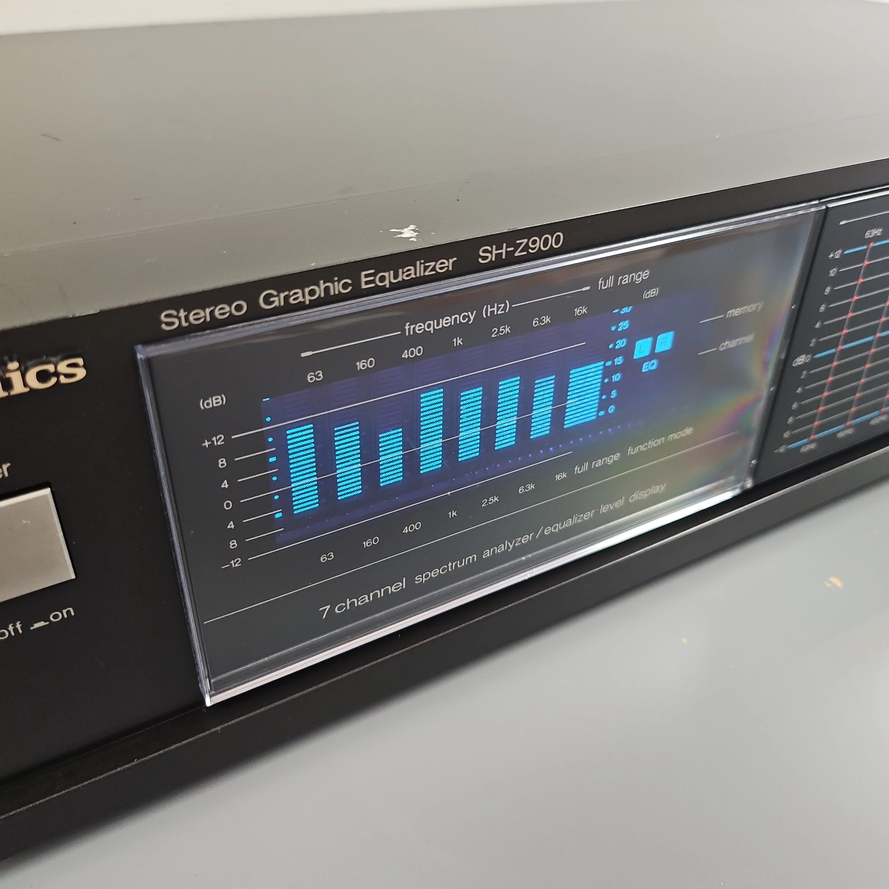 Technics SH-Z900 Graphic Equalizer with Spectrum Analyzer - Image 7