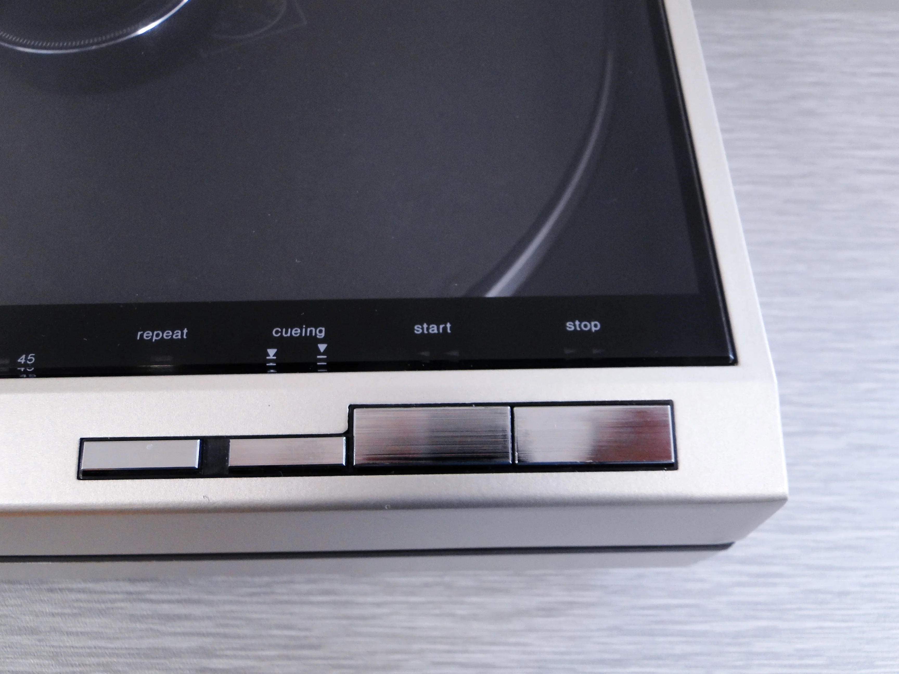 Technics SL-10 Direct Drive Turntable with Ortofon MCP100 Moving Coil Cartridge - Image 2