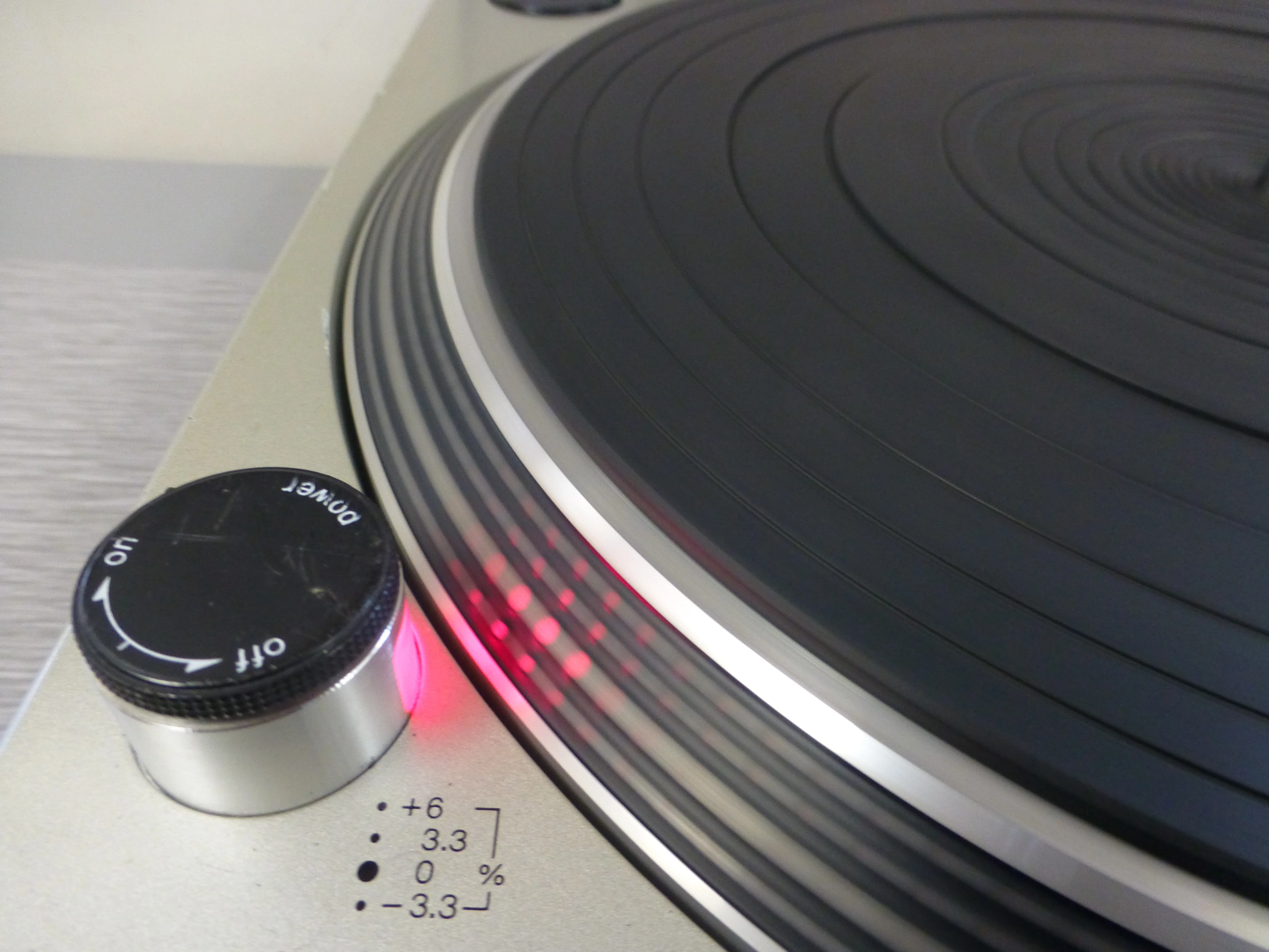 Technics SL-1200 MKII with Ortofon Concorde Cartridge - Image 13