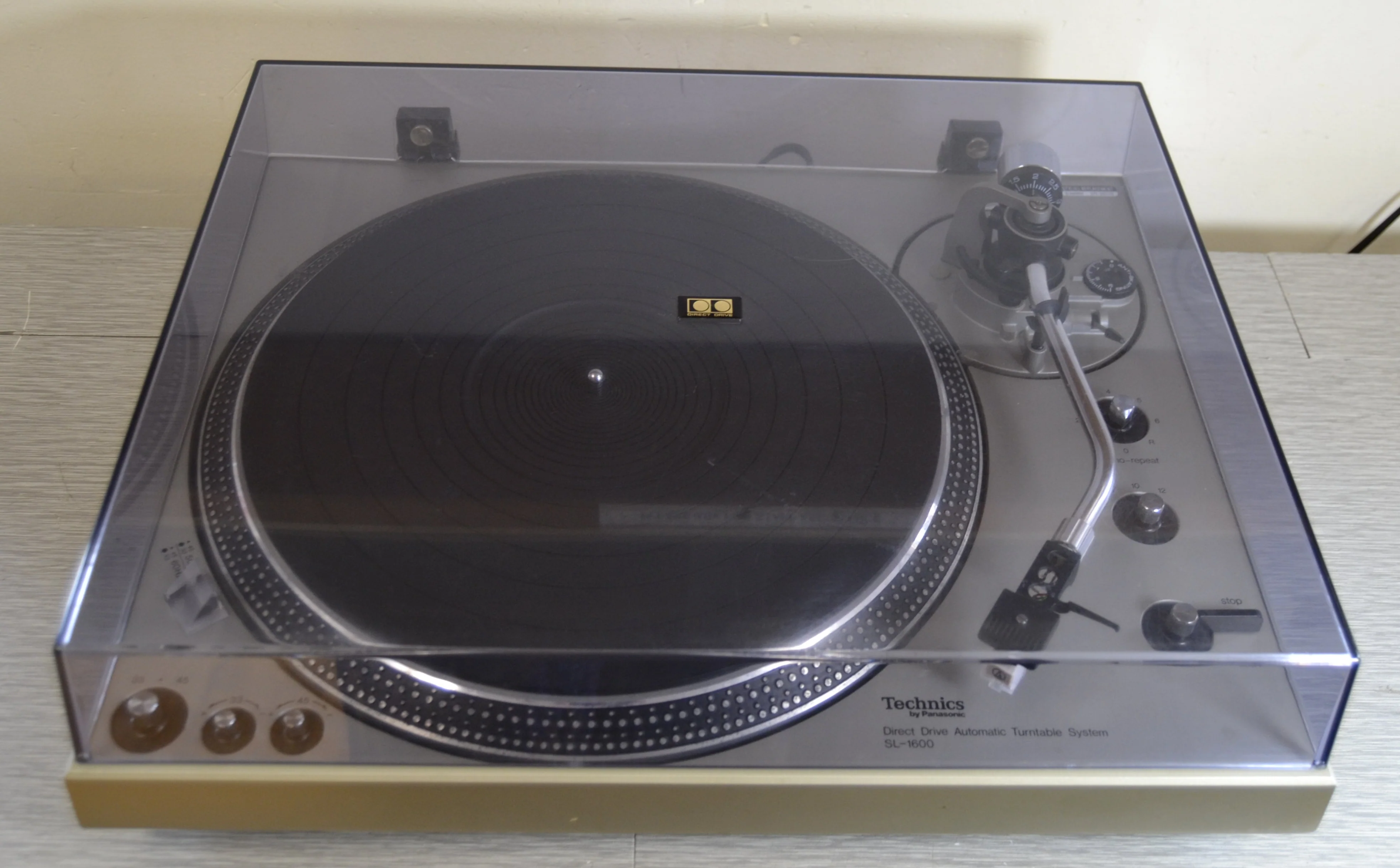 Technics SL-1600 Direct Drive Turntable * NEW Audio Technica 3600 Cartridge