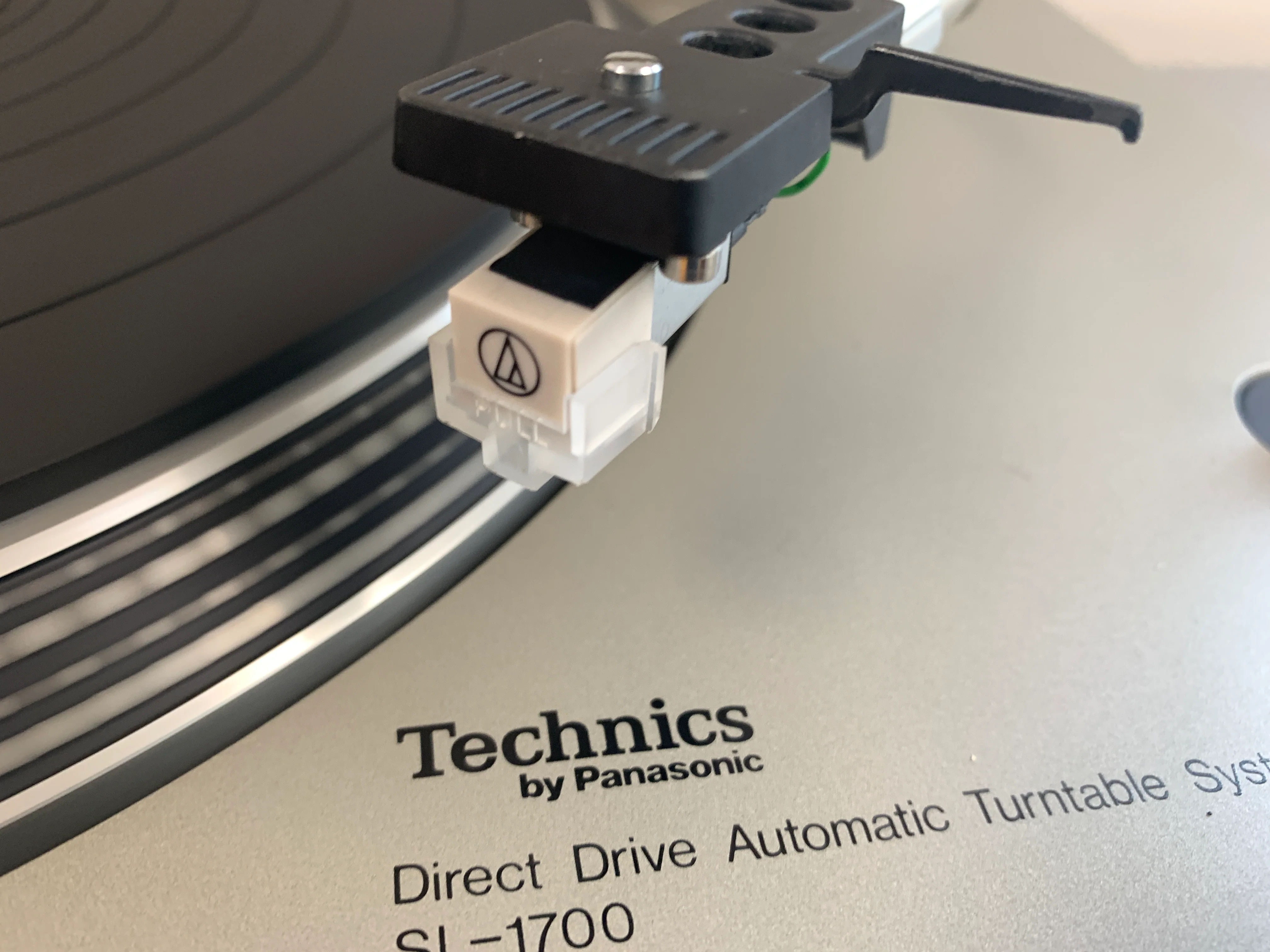 Technics SL-1700 Semi Automatic Direct Drive Turntable * New AT Cartridge - Image 6