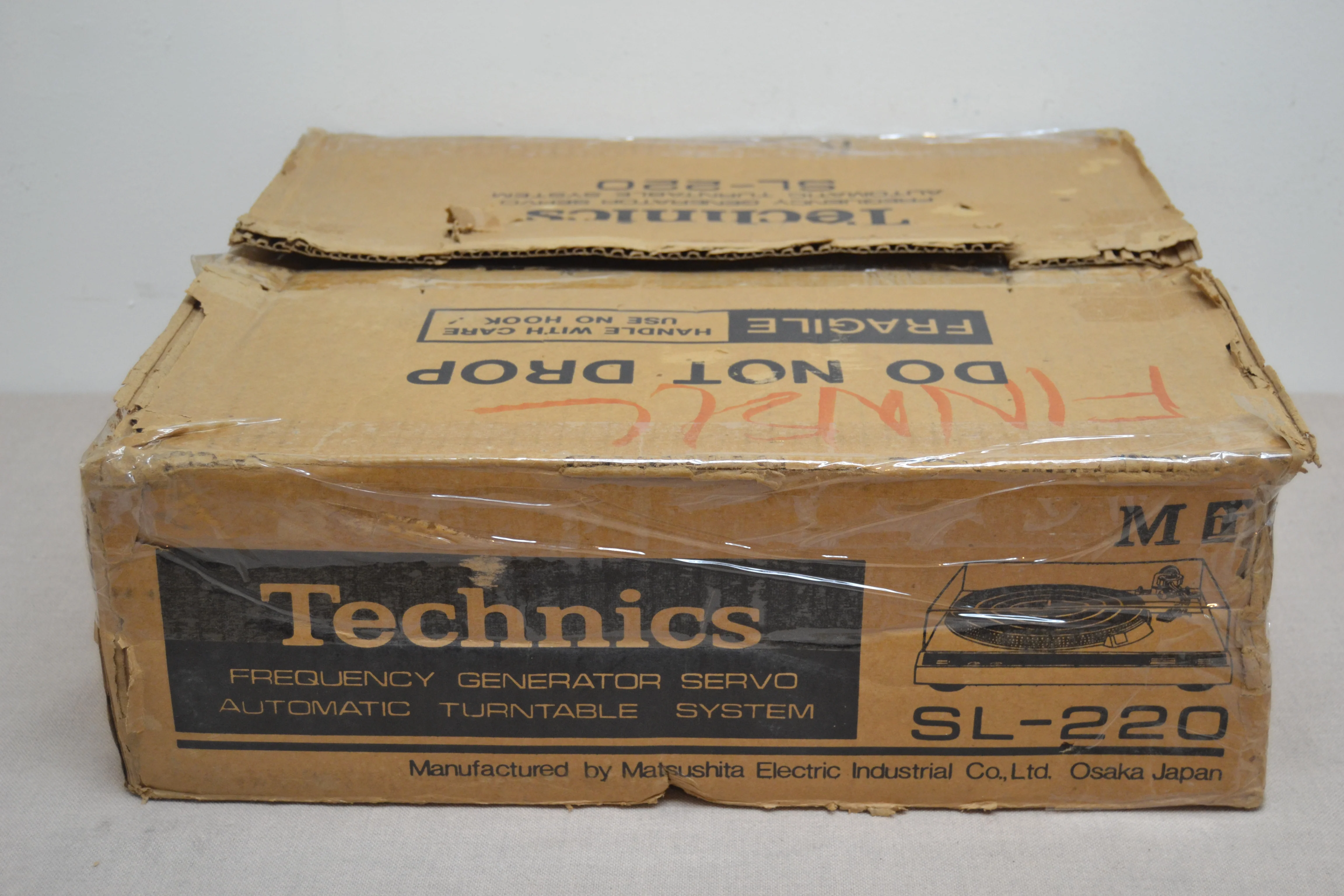 Technics SL-220 Belt Driven Turntable * NEW Audio Technica At3600 Cartridge * Box - Image 14
