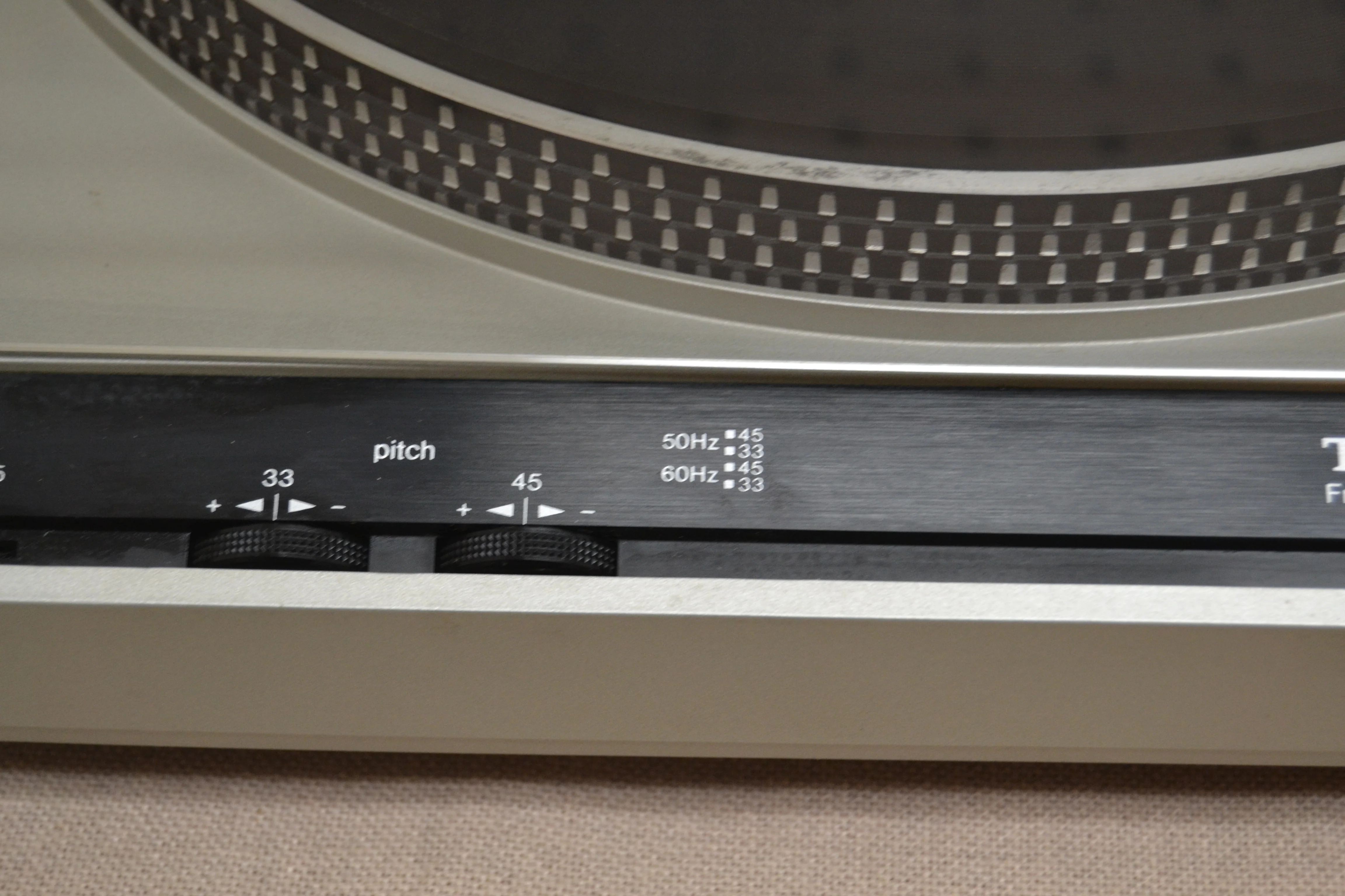 Technics SL-220 Belt Driven Turntable * NEW Audio Technica At3600 Cartridge * Box - Image 4