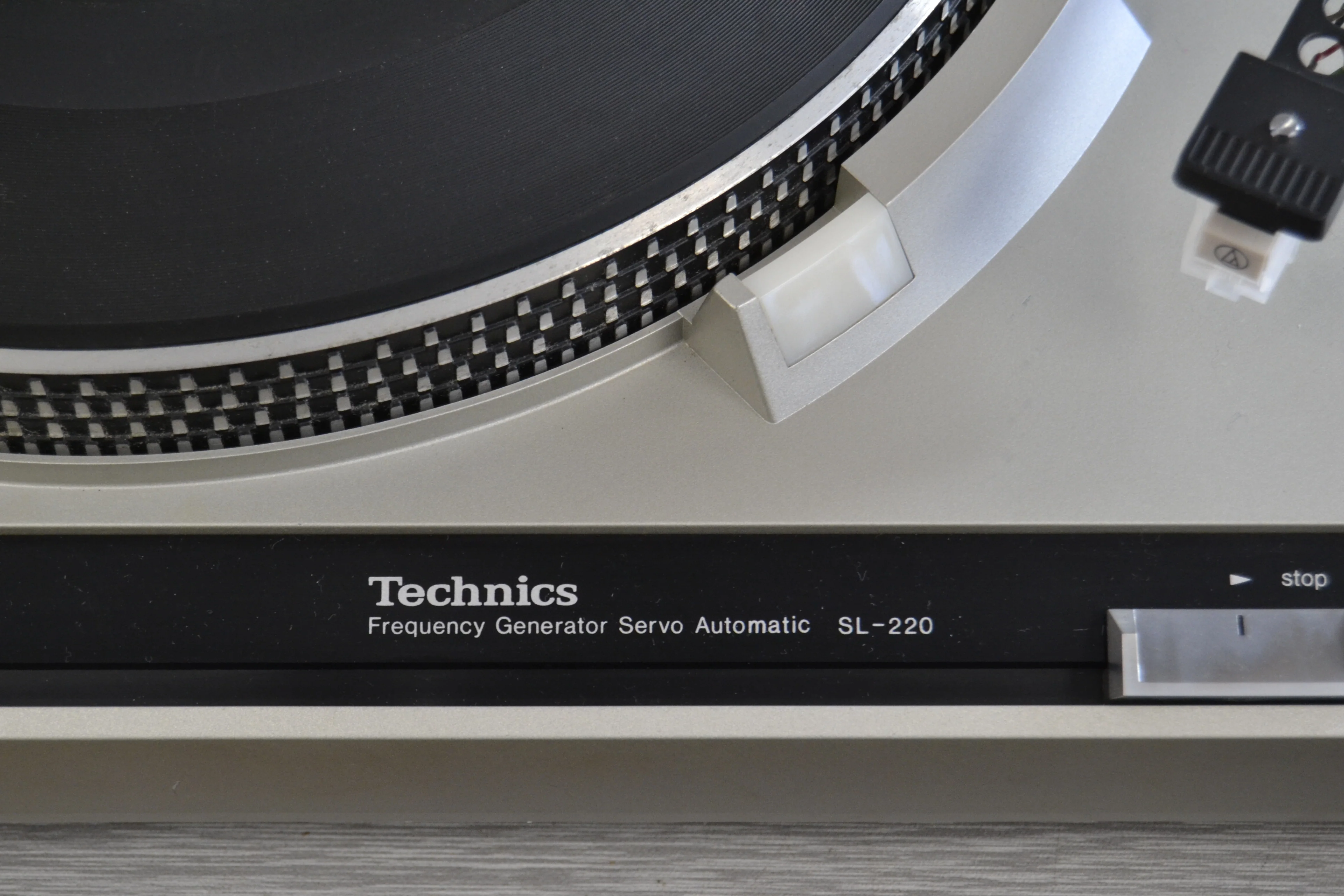 Technics SL-220 Turntable * NEW Audio Technica AT3600 Cartridge - Image 4
