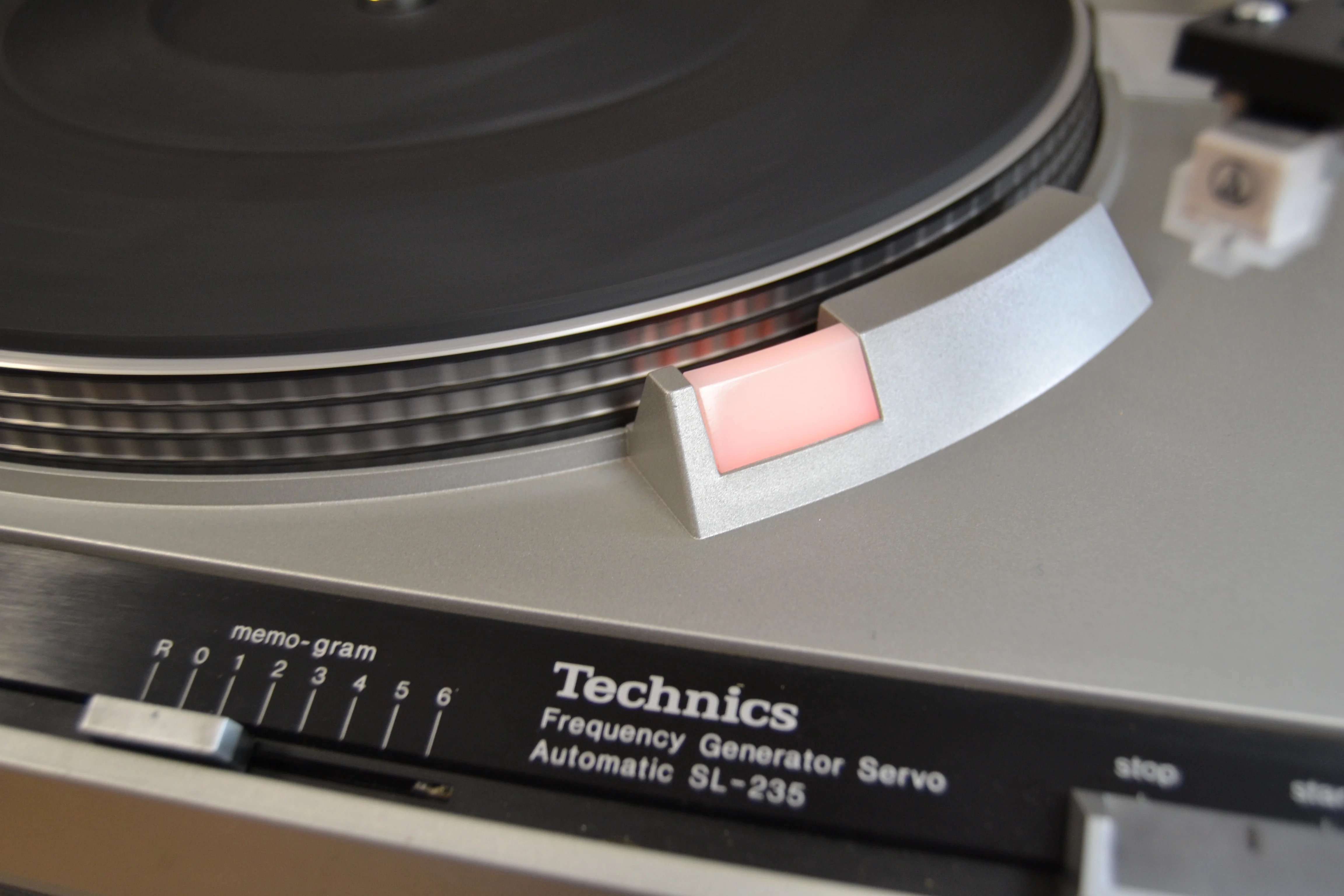 Technics SL-235 Turntable Belt Drive * NEW Audio Technica At3600 Cartridge - Image 9