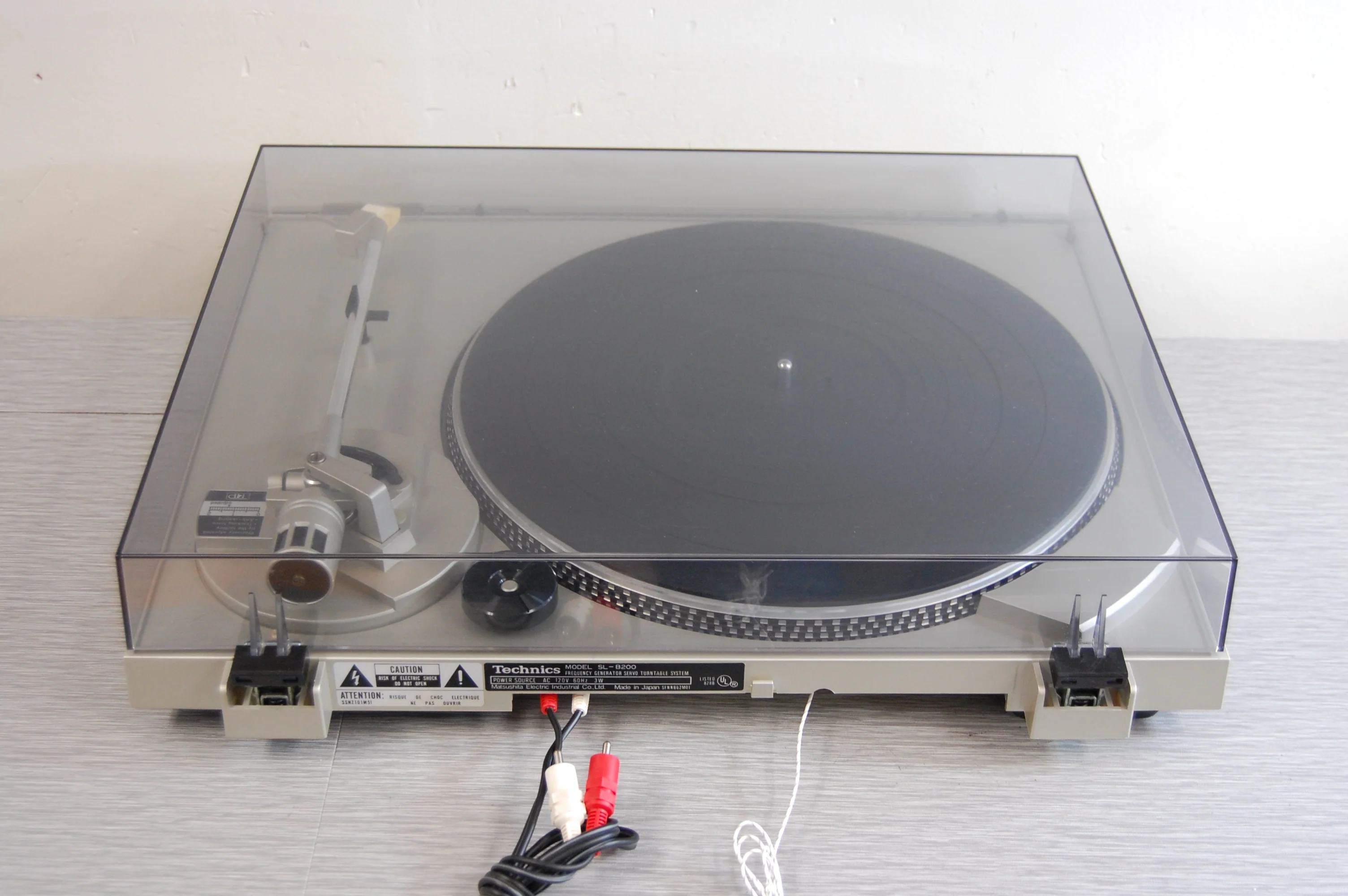 Technics SL-B200 Belt Drive Turntable Semi-Automatic - Image 10