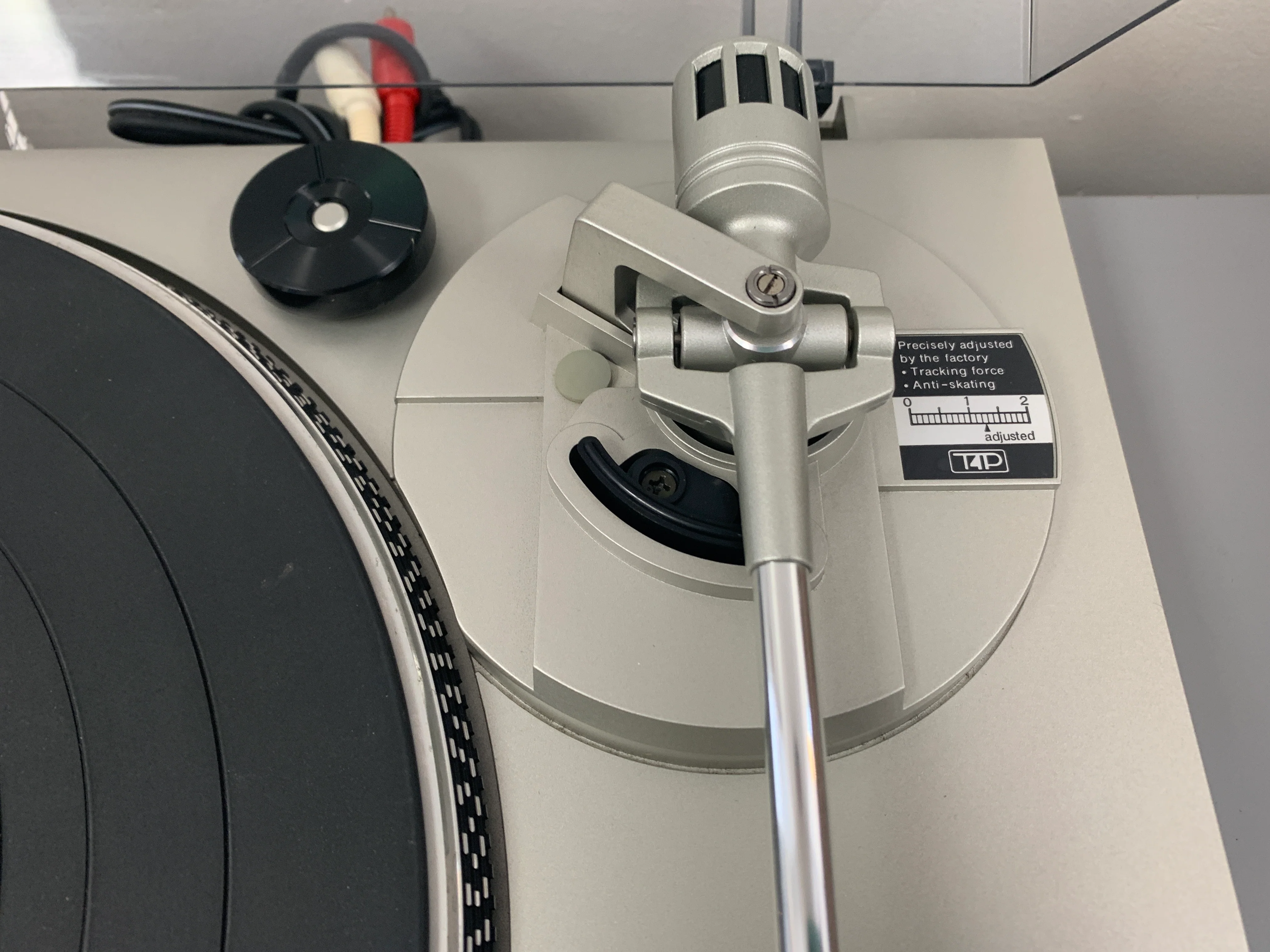 Technics SL-B200 Turntable - Image 8