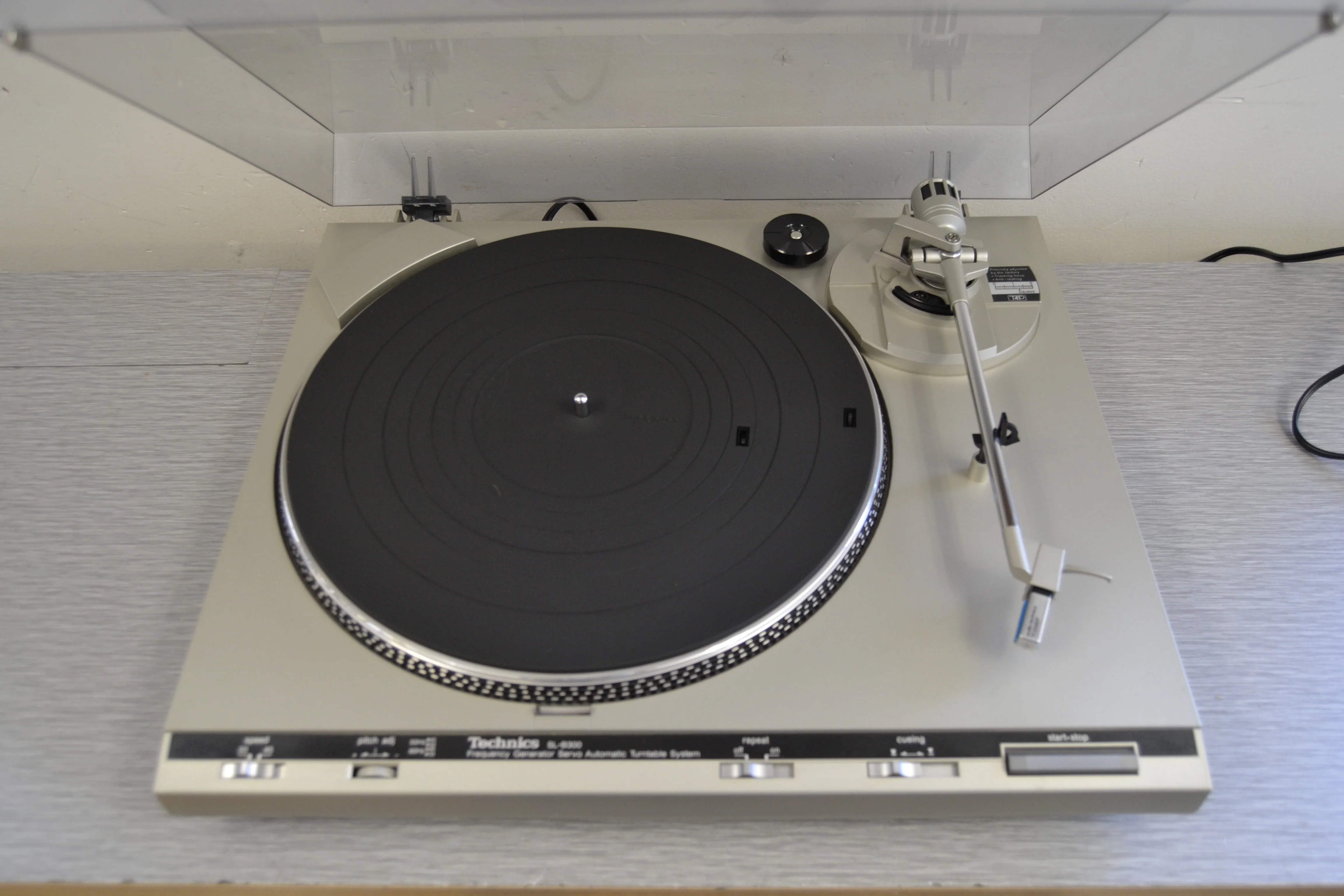 Technics SL-B300 Turntable - Image 5