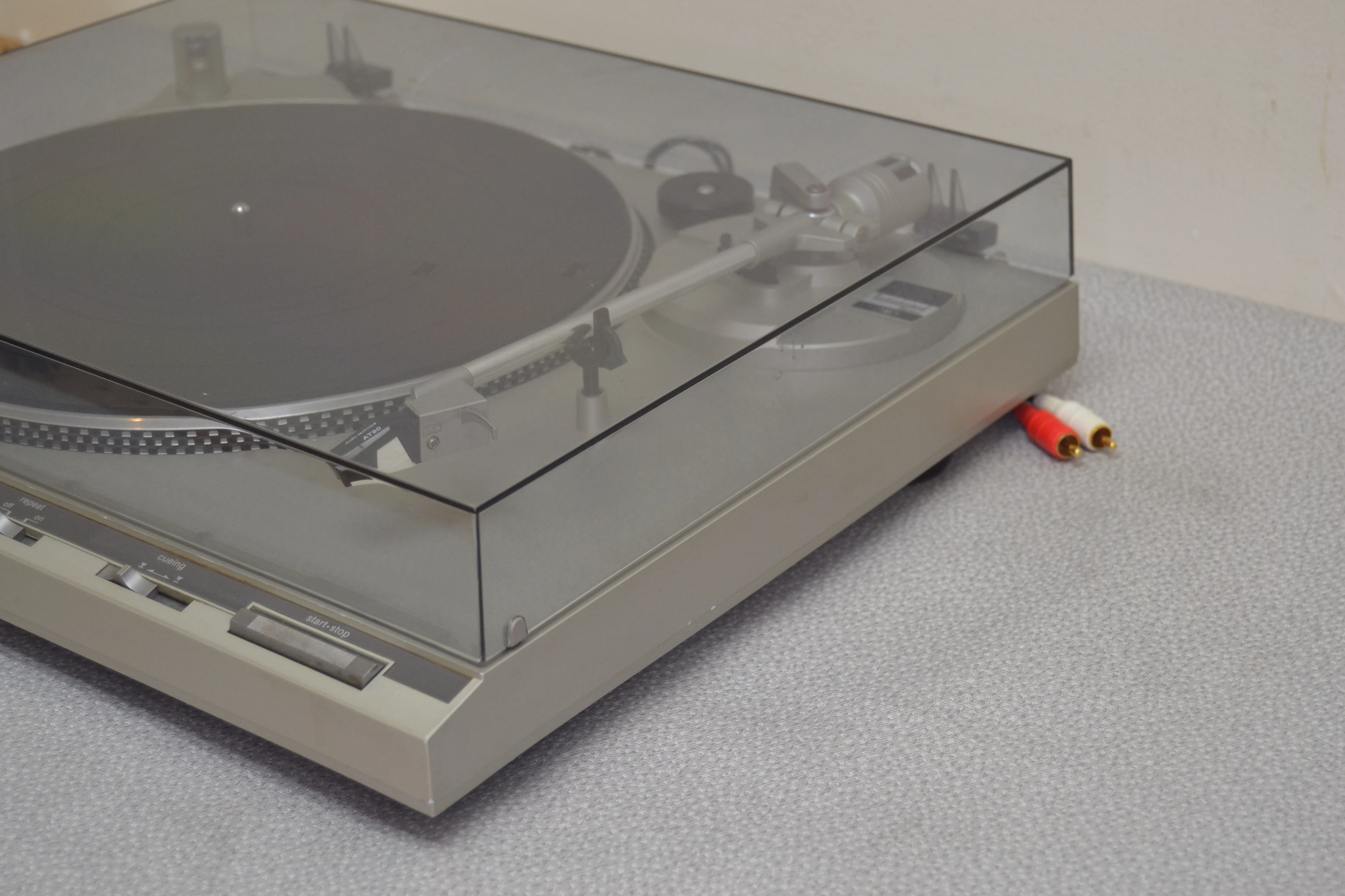 Technics SL-B350 Belt Drive Fully Automatic Turntable - Image 9