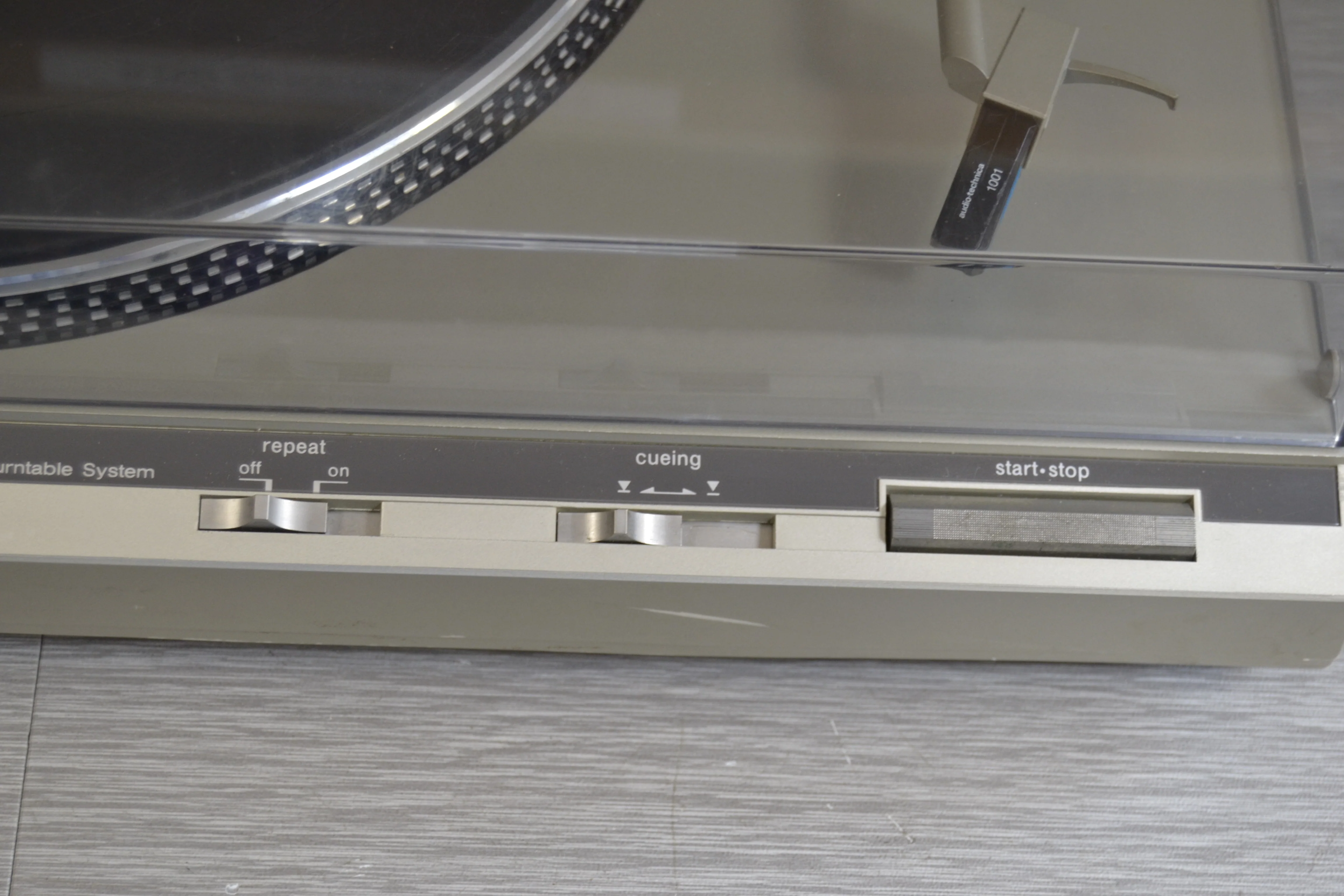 Technics SL-B350 Turntable - Image 10