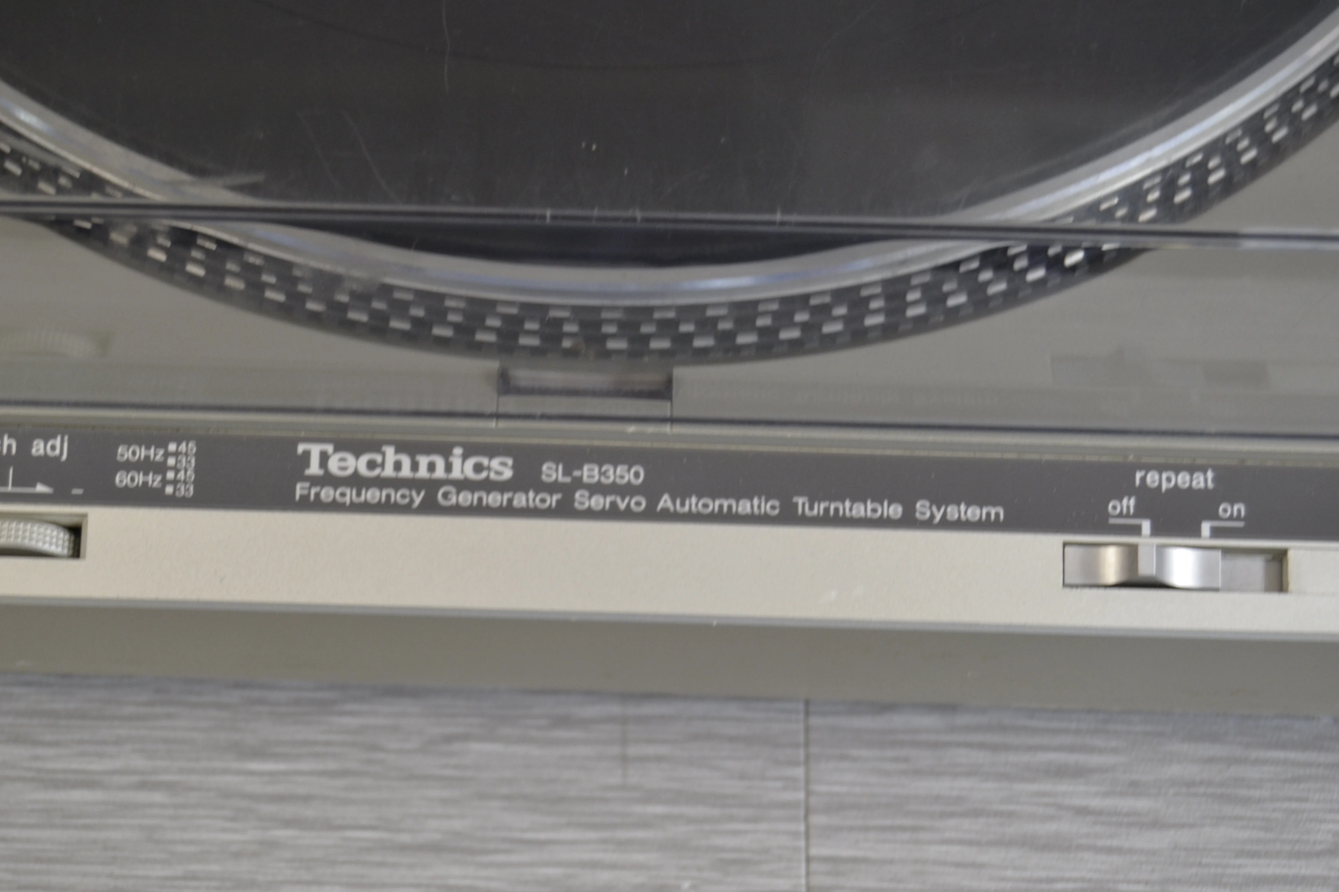 Technics SL-B350 Turntable - Image 9