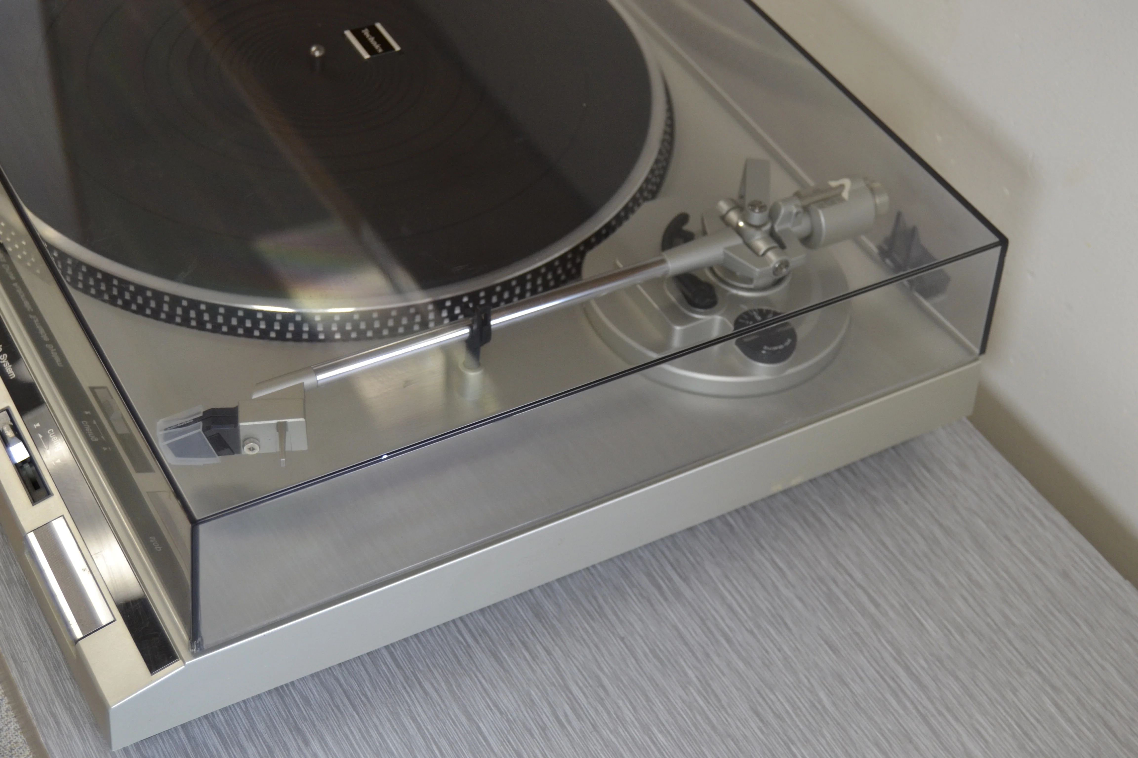 Technics SL-D20 Turntable - Image 8